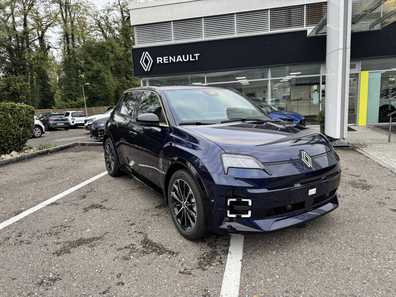 RENAULT R5 E-Tech Comfort Range iconic five-image-0