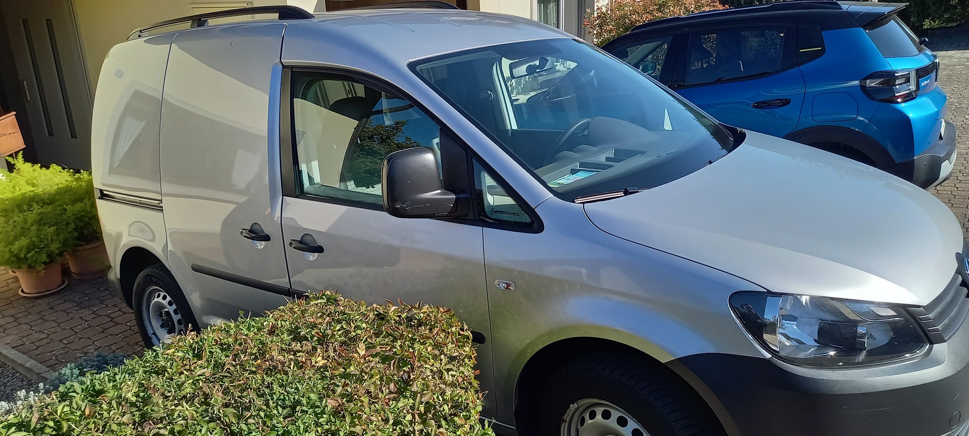 VW Caddy 1.6 TDI 102-image-3