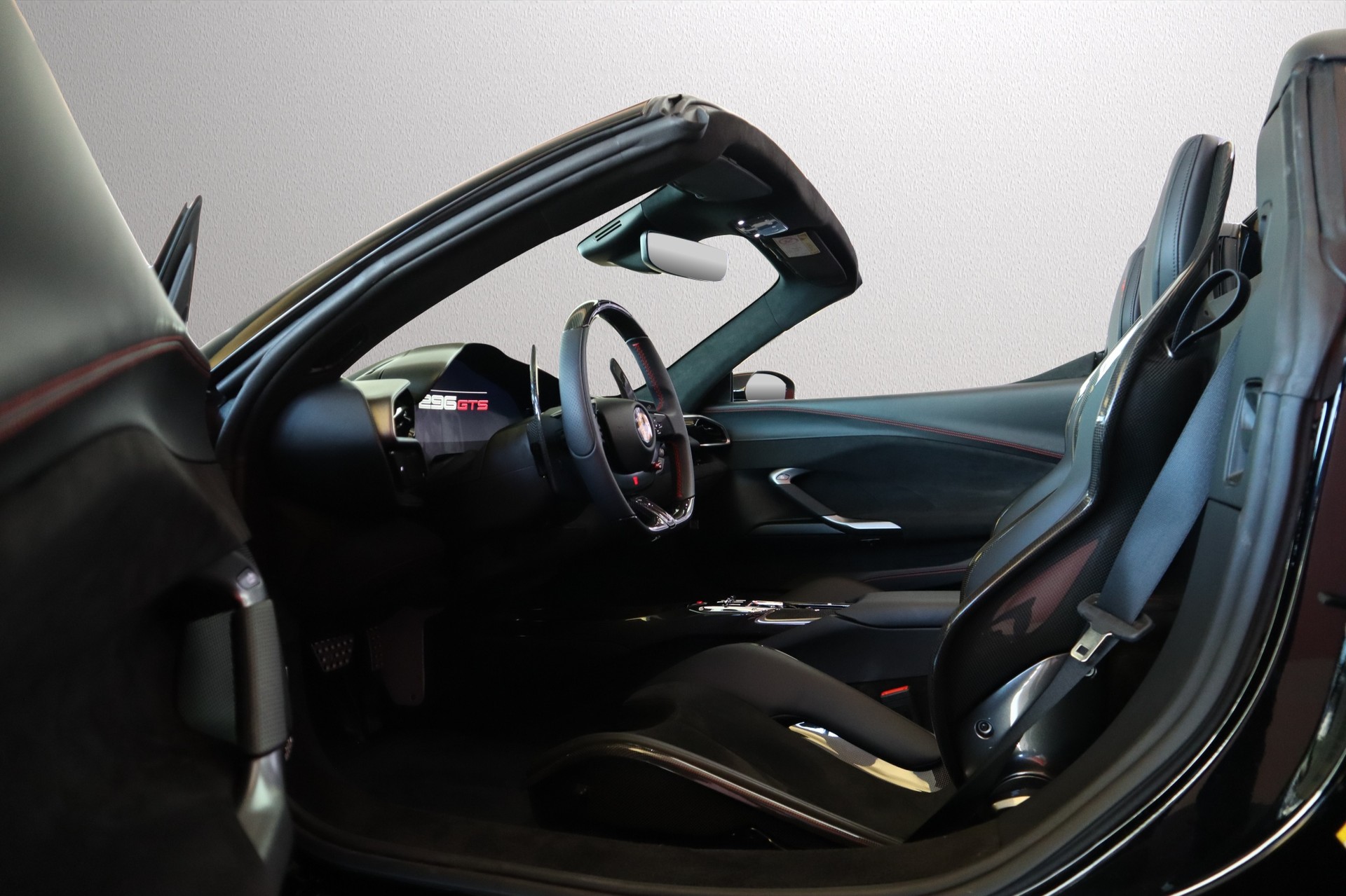 FERRARI 296 GTS-image-3