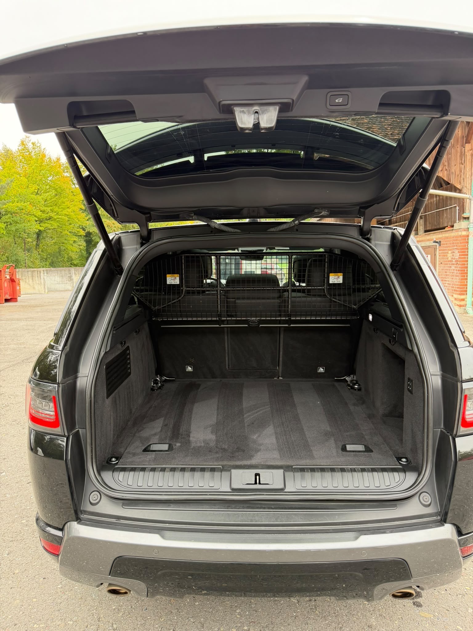 LAND ROVER Range Rover Sport 2.0 Si4 HSE Automatic-image-11