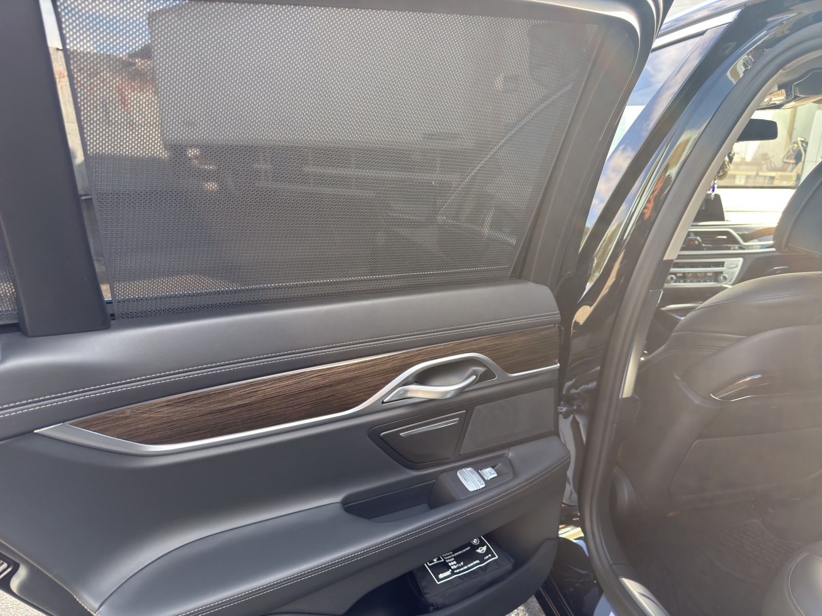 BMW 730d xDrive Steptronic-image-12