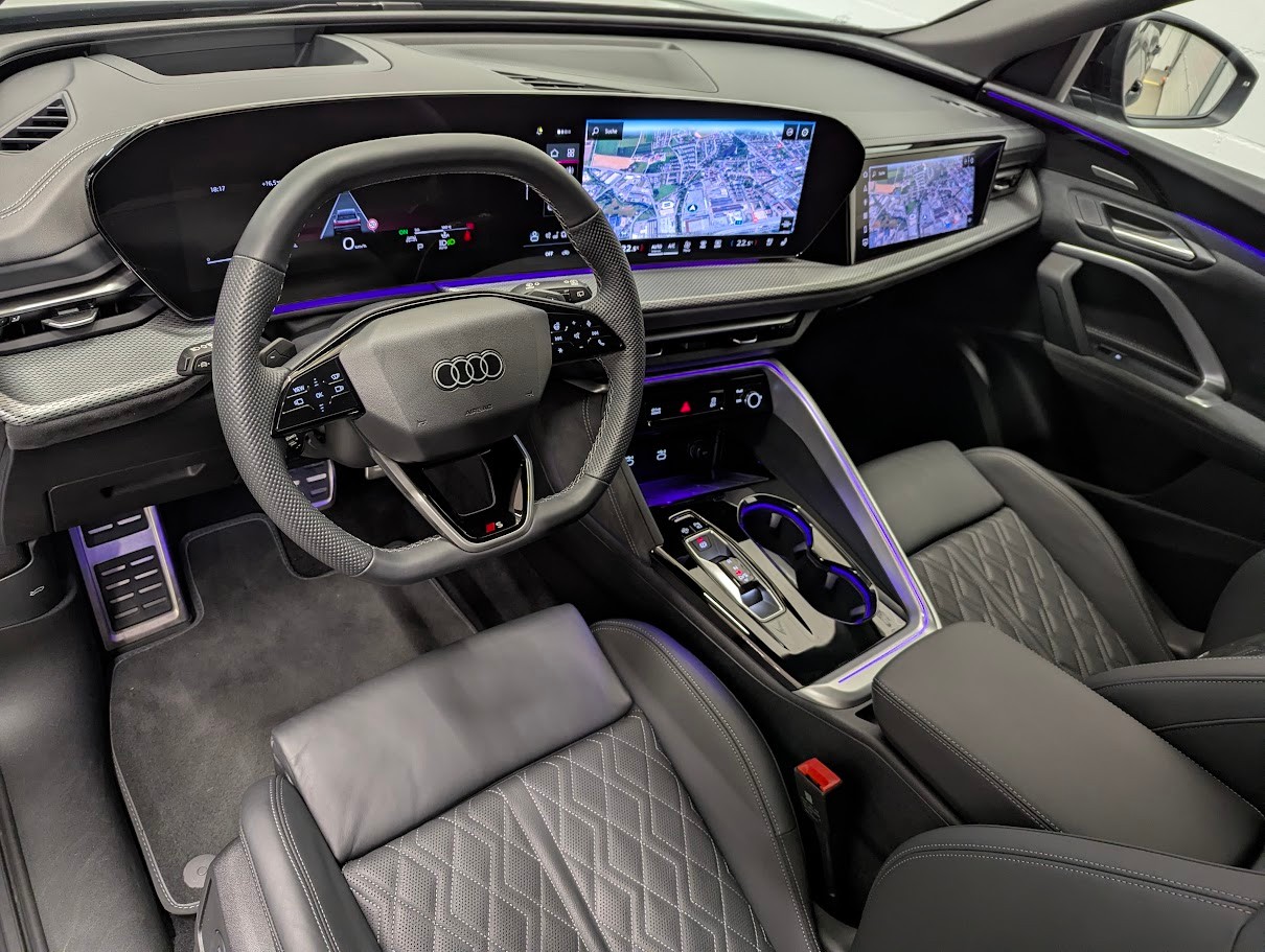 AUDI SQ5 SUV 3.0 V6 TFSI quattro S-Tronic*5J GAR TECH PRO AHK 2'400KG S-SITZE MASSAGE+LÜFTUNG 360CAM B&O*-image-5