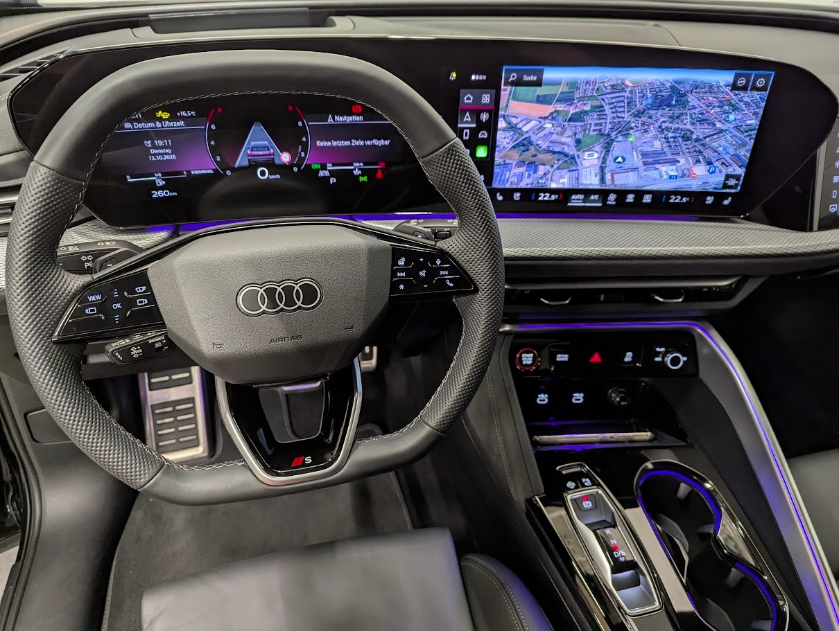 AUDI SQ5 SUV 3.0 V6 TFSI quattro S-Tronic*5J GAR TECH PRO AHK 2'400KG S-SITZE MASSAGE+LÜFTUNG 360CAM B&O*-image-7