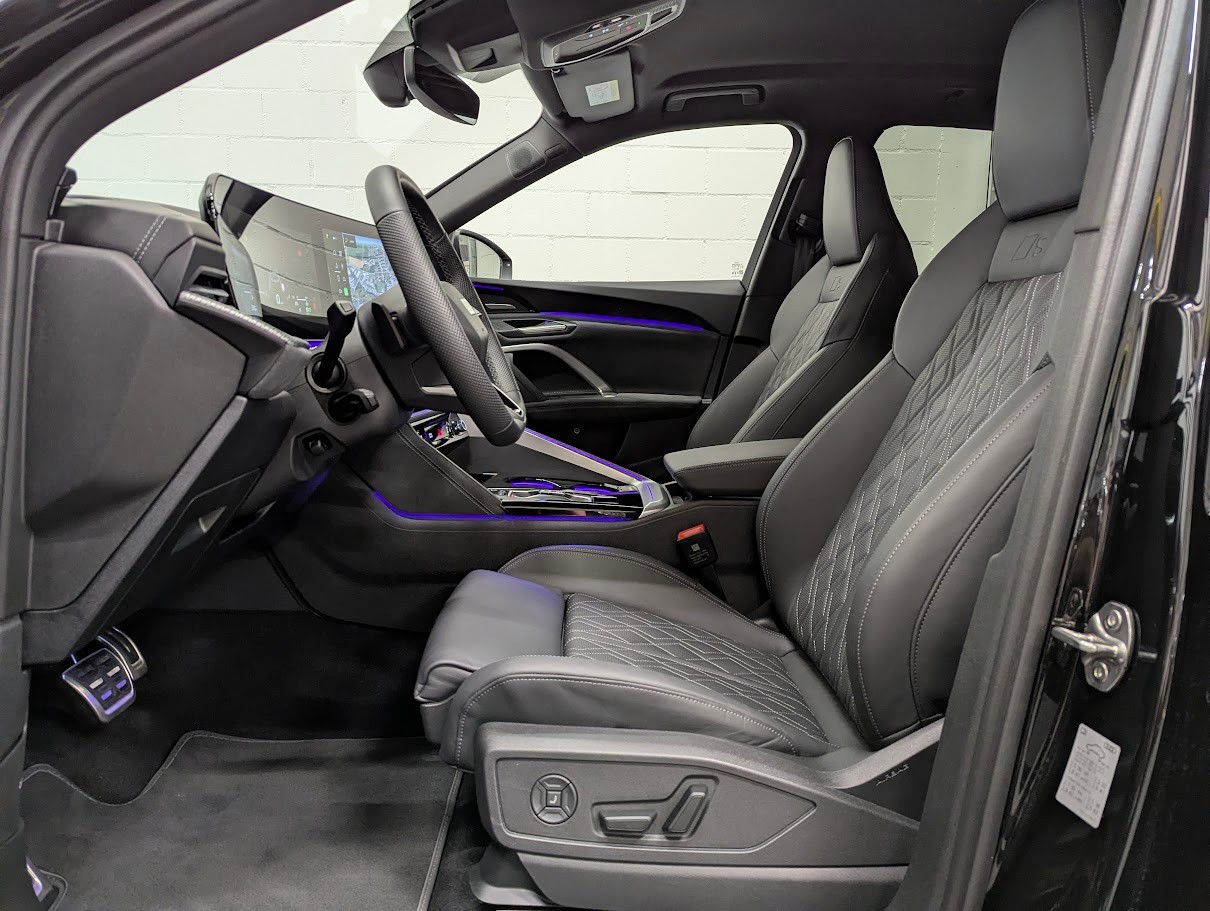AUDI SQ5 SUV 3.0 V6 TFSI quattro S-Tronic*5J GAR TECH PRO AHK 2'400KG S-SITZE MASSAGE+LÜFTUNG 360CAM B&O*-image-2