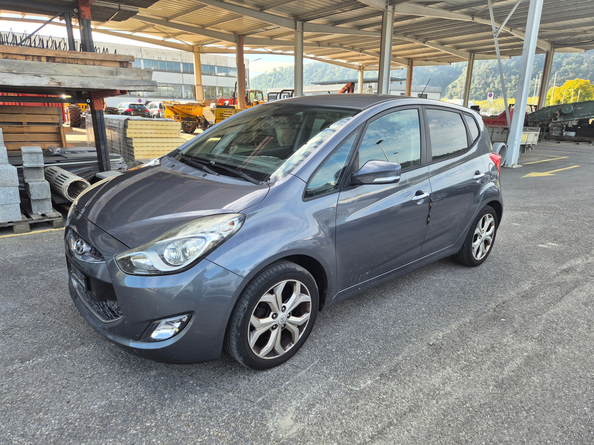 HYUNDAI iX20 1.6 Premium-image-0