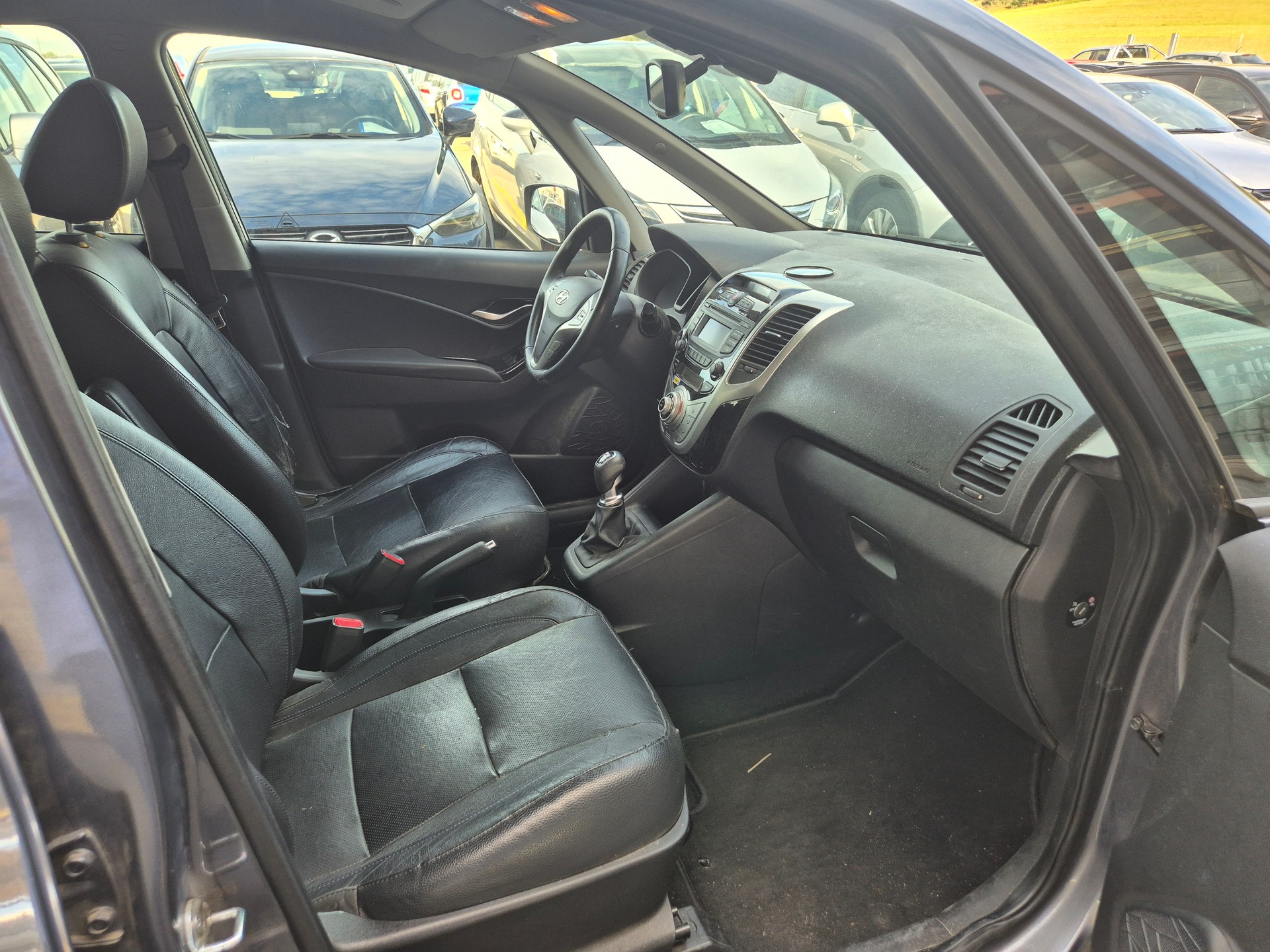 HYUNDAI iX20 1.6 Premium-image-3