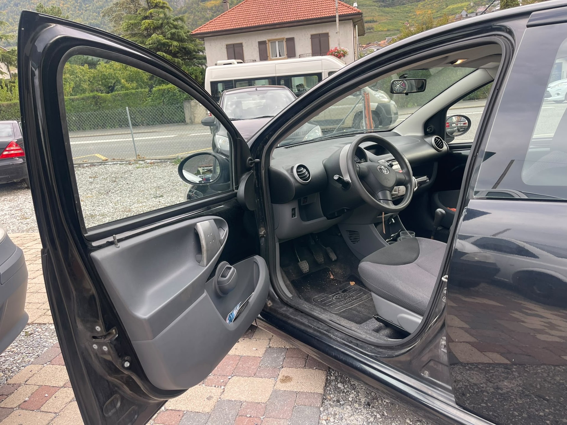 TOYOTA Aygo 1.0 blue MultiMode-image-5