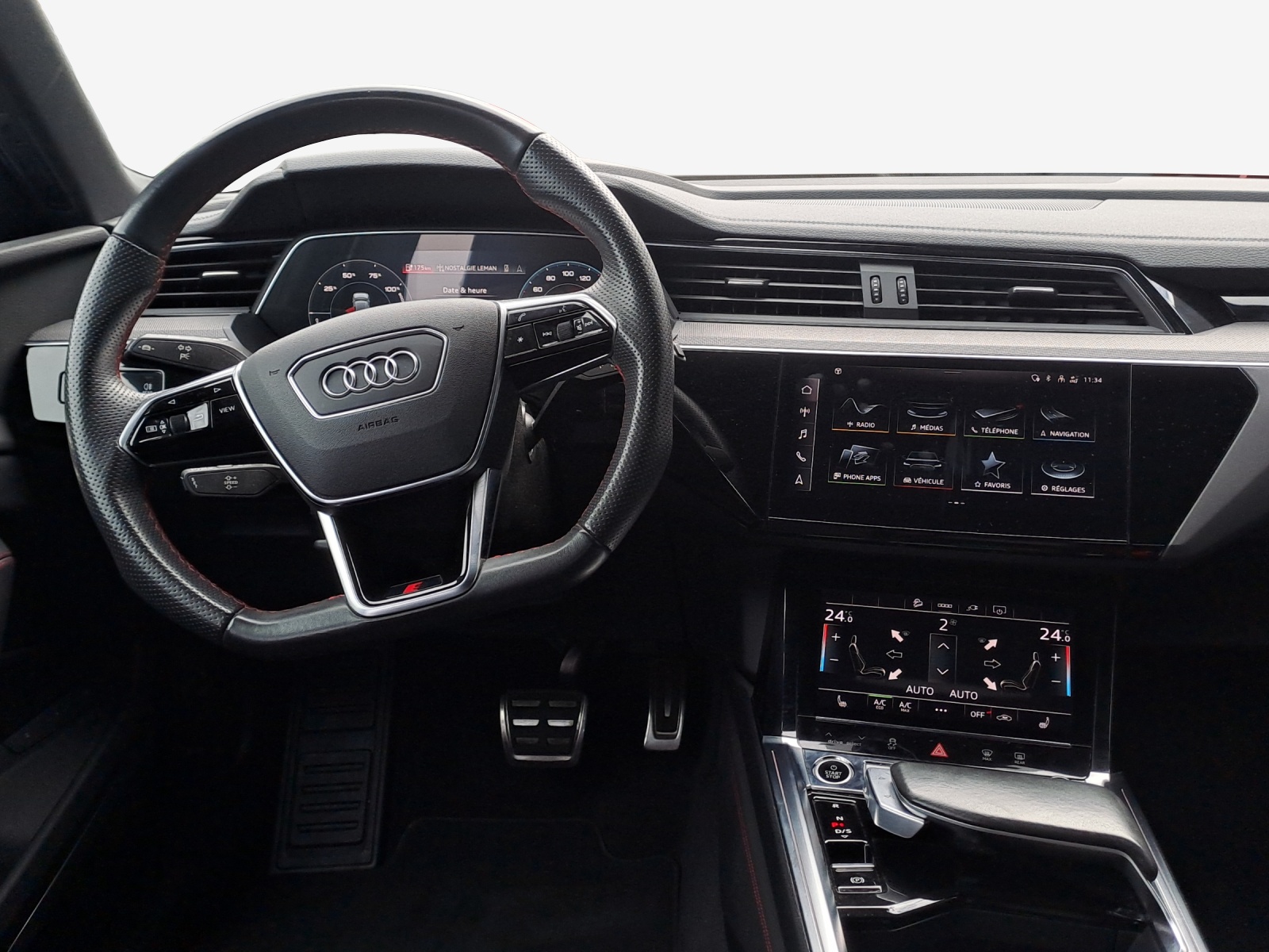 AUDI Q8 55 e-tron Black Edition quattro-image-9