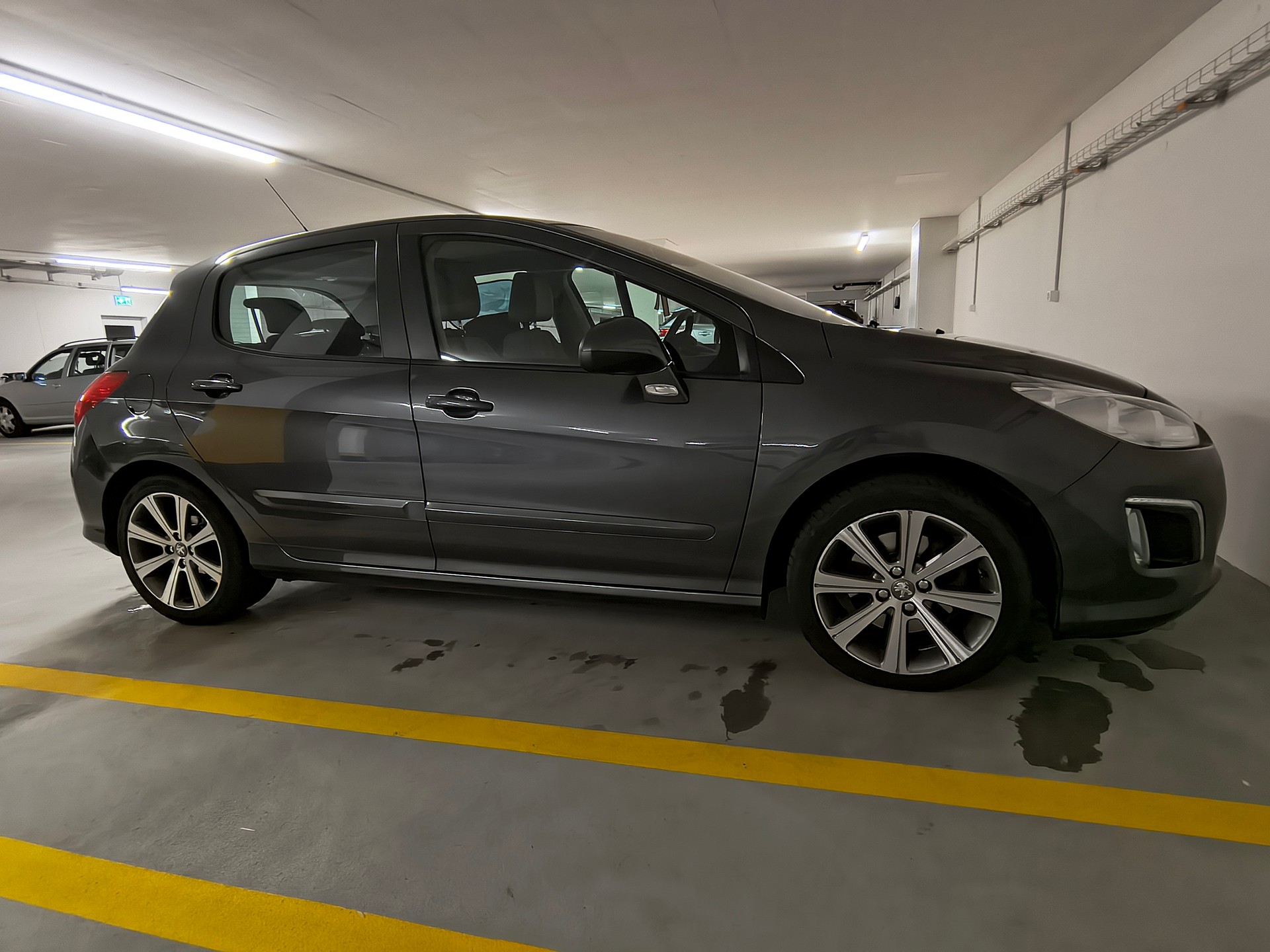 PEUGEOT 2.0 HDI 150 Allure-image-1