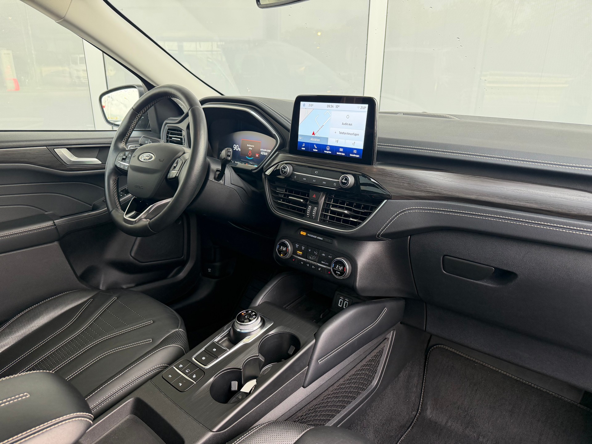 FORD Kuga 2.5 PHEV Vignale 2WD-showroom-element-2