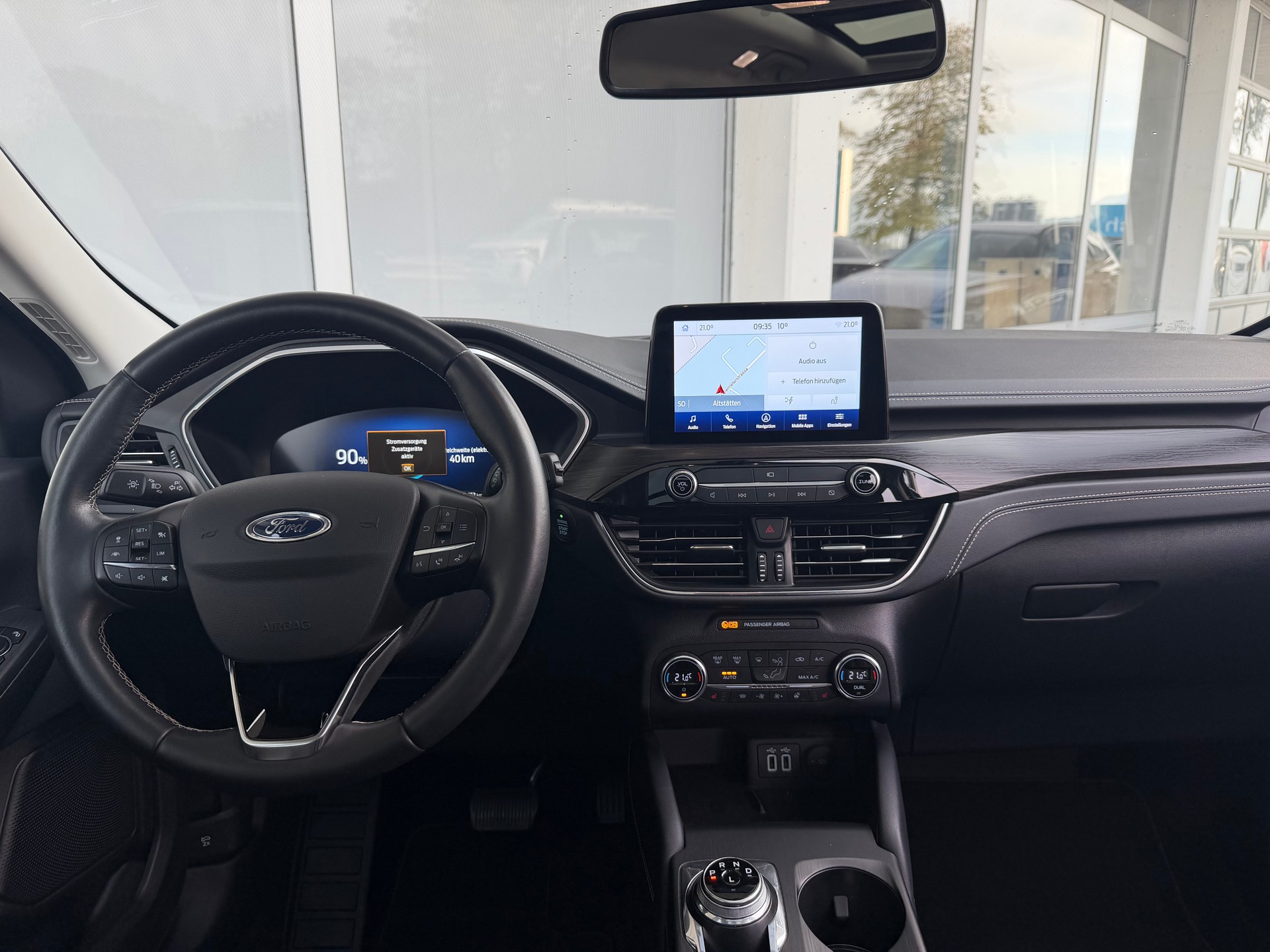 FORD Kuga 2.5 PHEV Vignale 2WD-image-8
