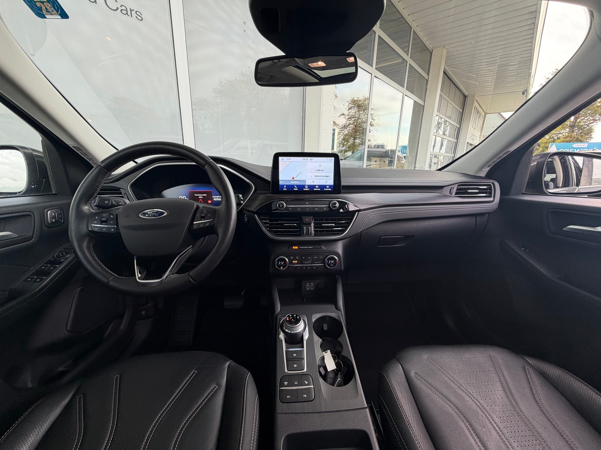 FORD Kuga 2.5 PHEV Vignale 2WD-image-9