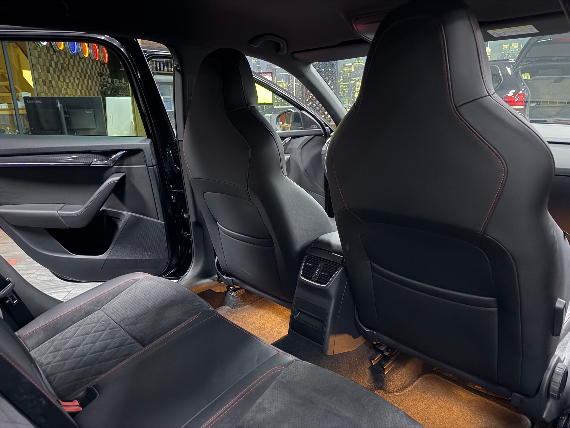 SKODA Octavia Combi 2.0 TSI RS DSG / Leasing ab 199.--image-19