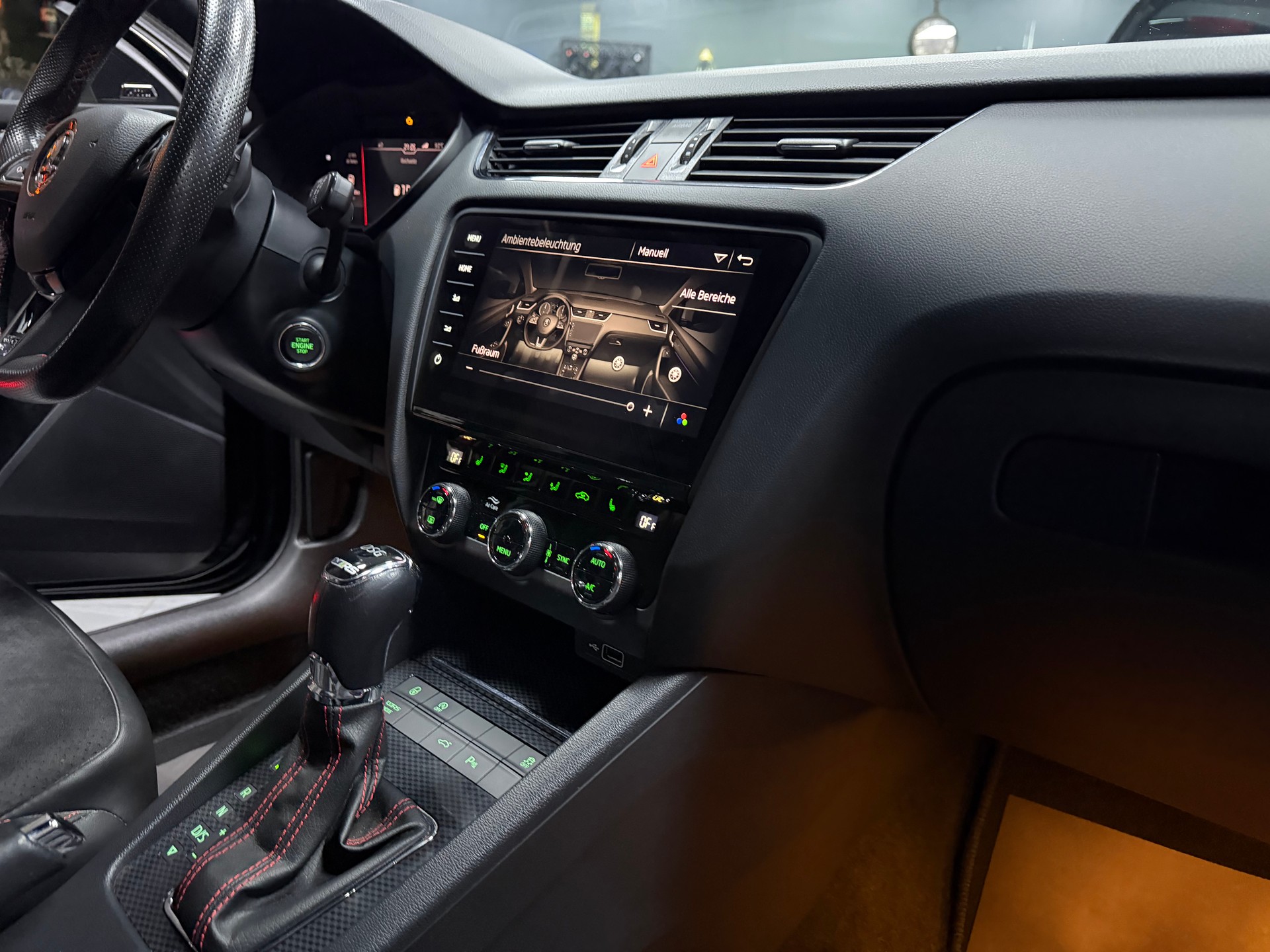 SKODA Octavia Combi 2.0 TSI RS DSG / Leasing ab 199.--image-14