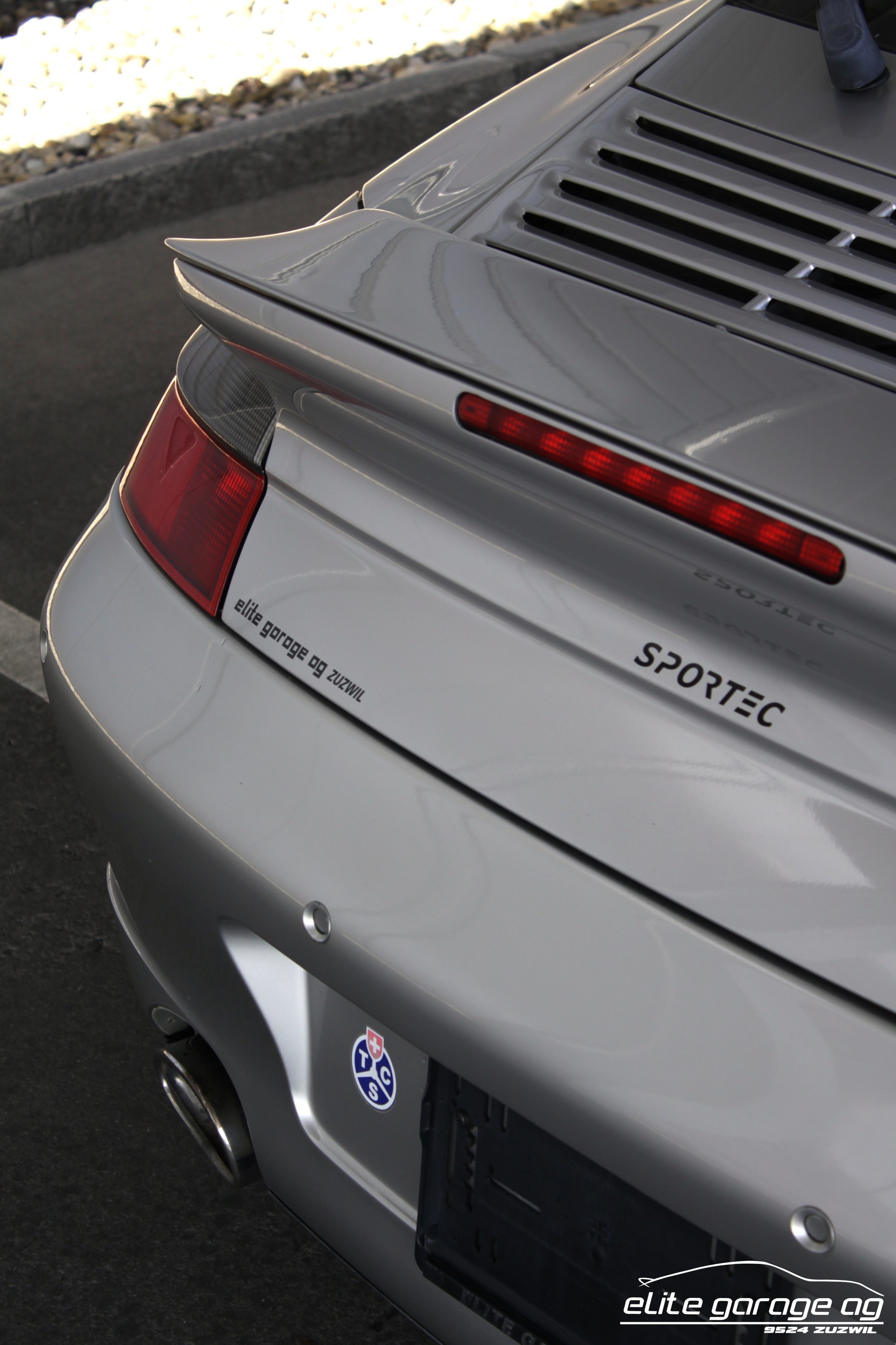PORSCHE 911 Turbo-image-11