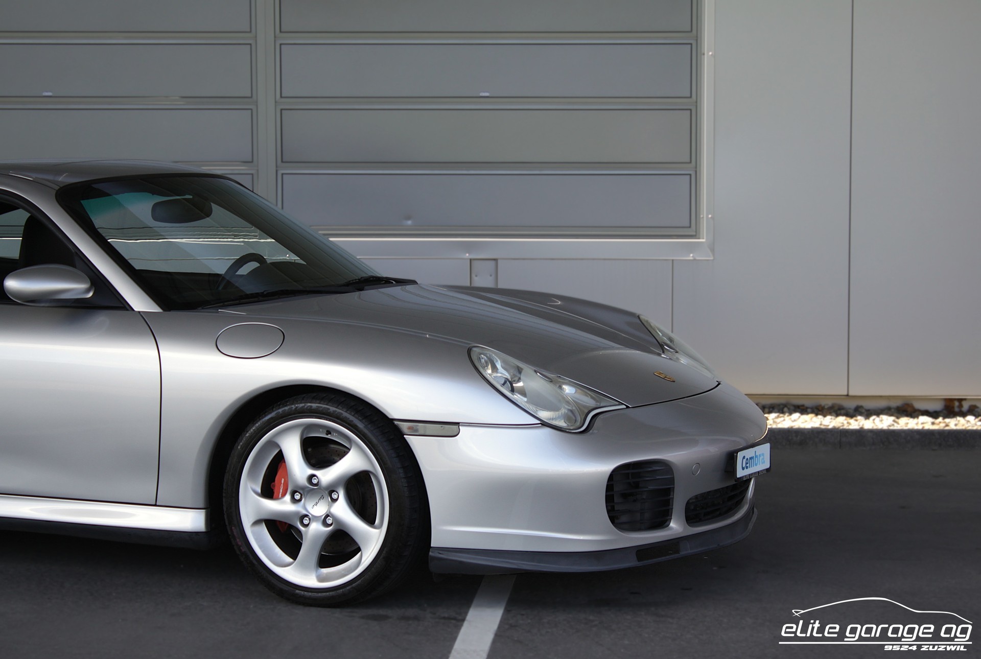 PORSCHE 911 Turbo-image-8