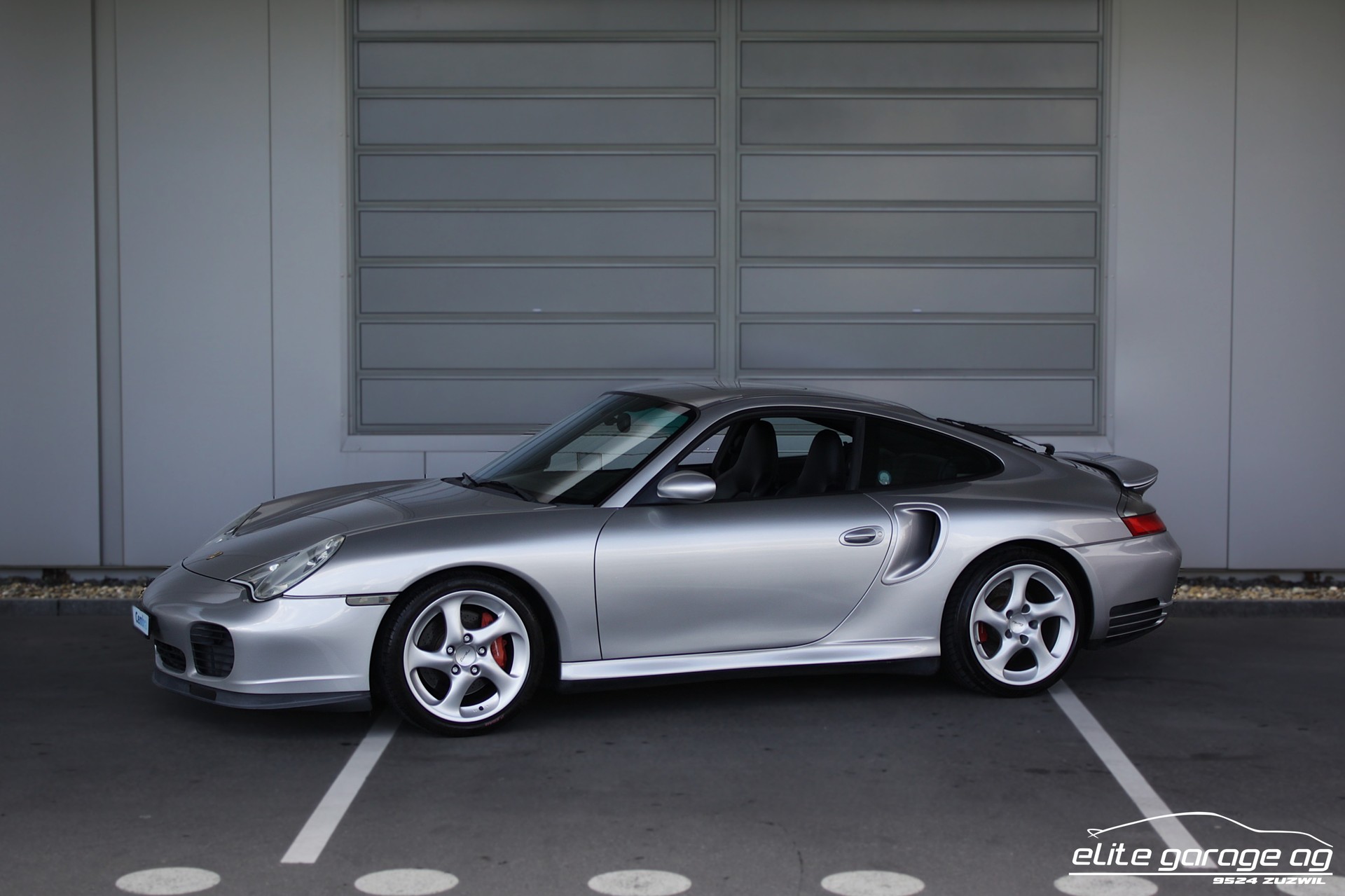 PORSCHE 911 Turbo-image-0