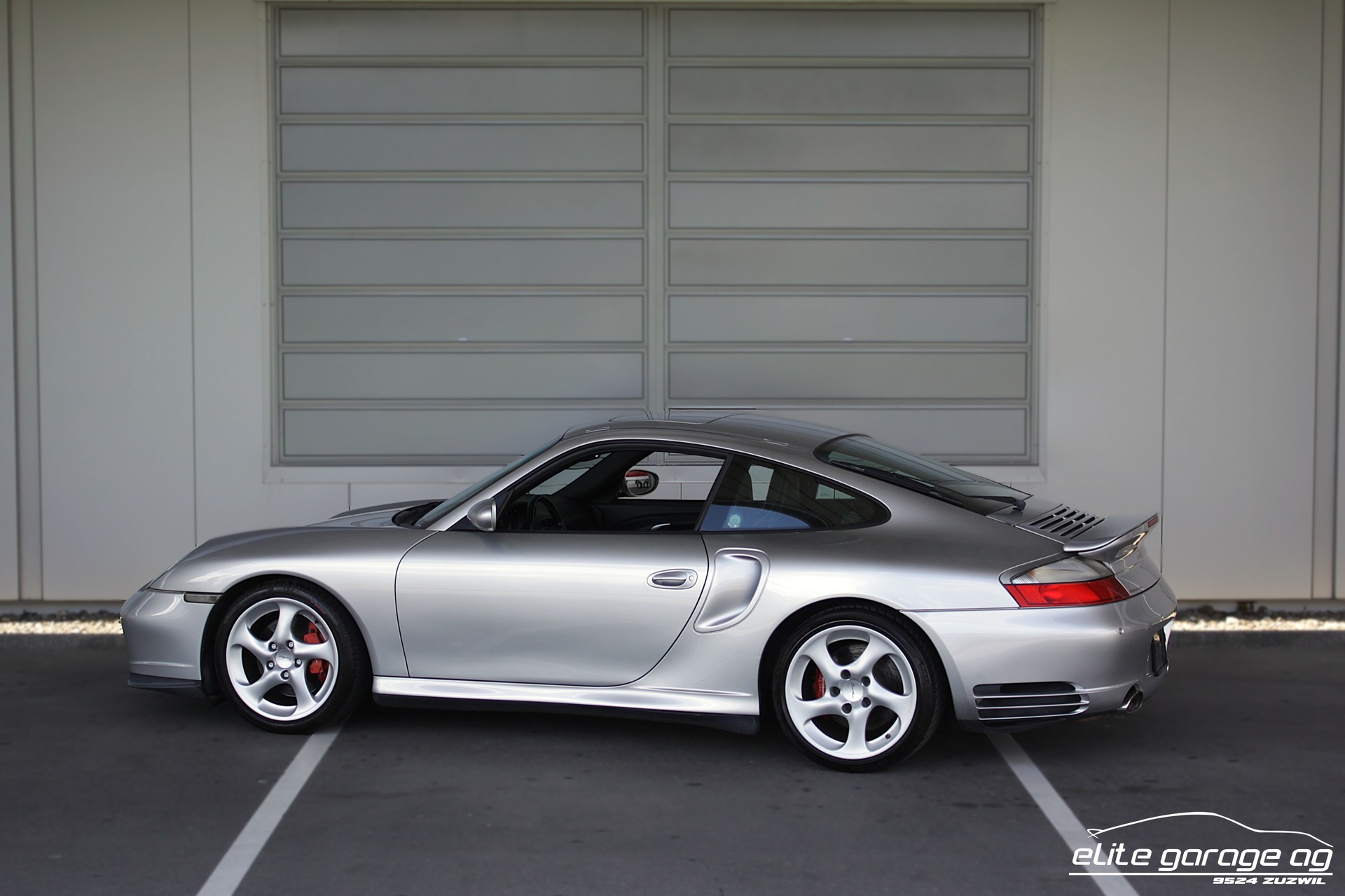 PORSCHE 911 Turbo-image-2