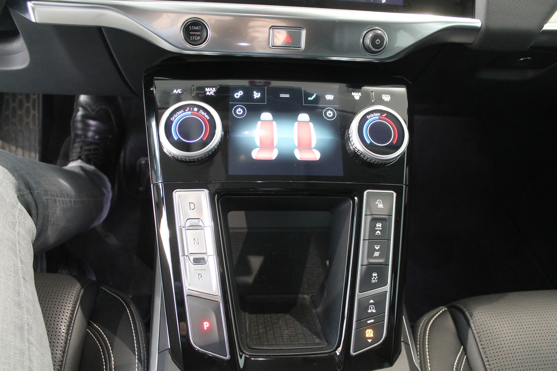 JAGUAR I-Pace EV400 SE AWD-image-8