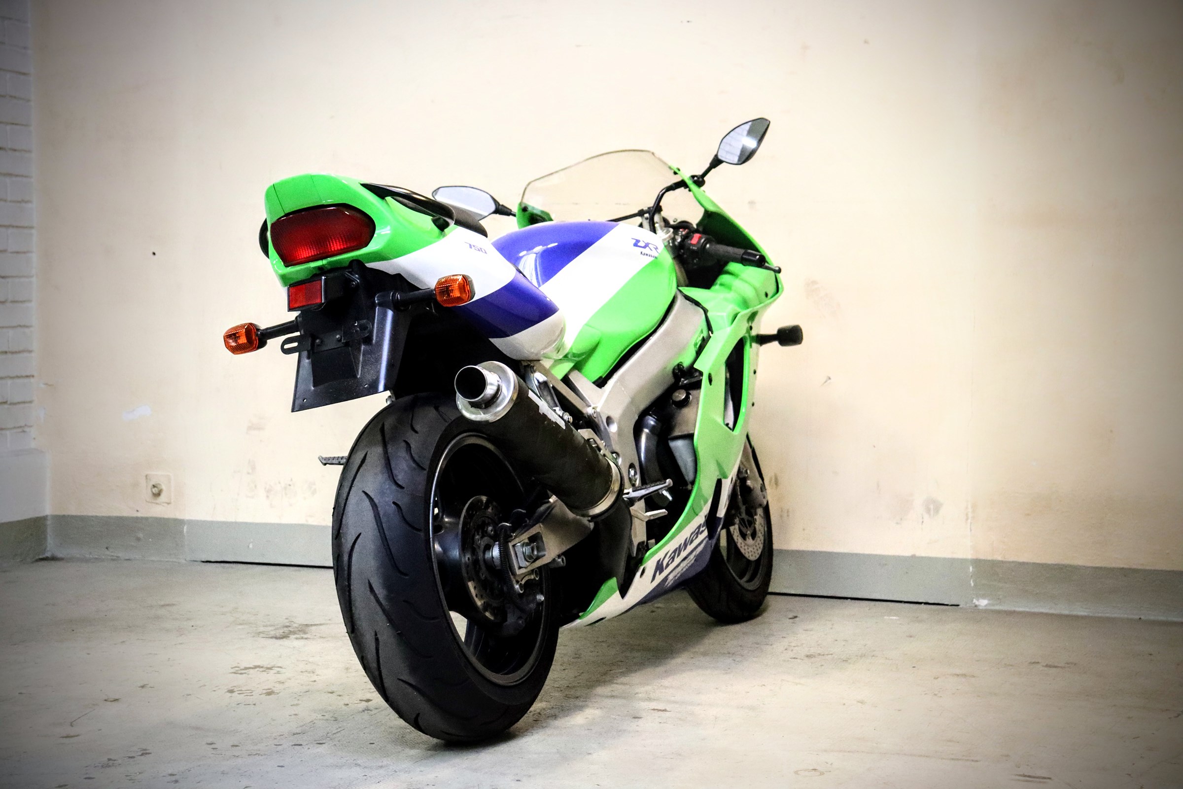 KAWASAKI Ninja ZX-7R For sale