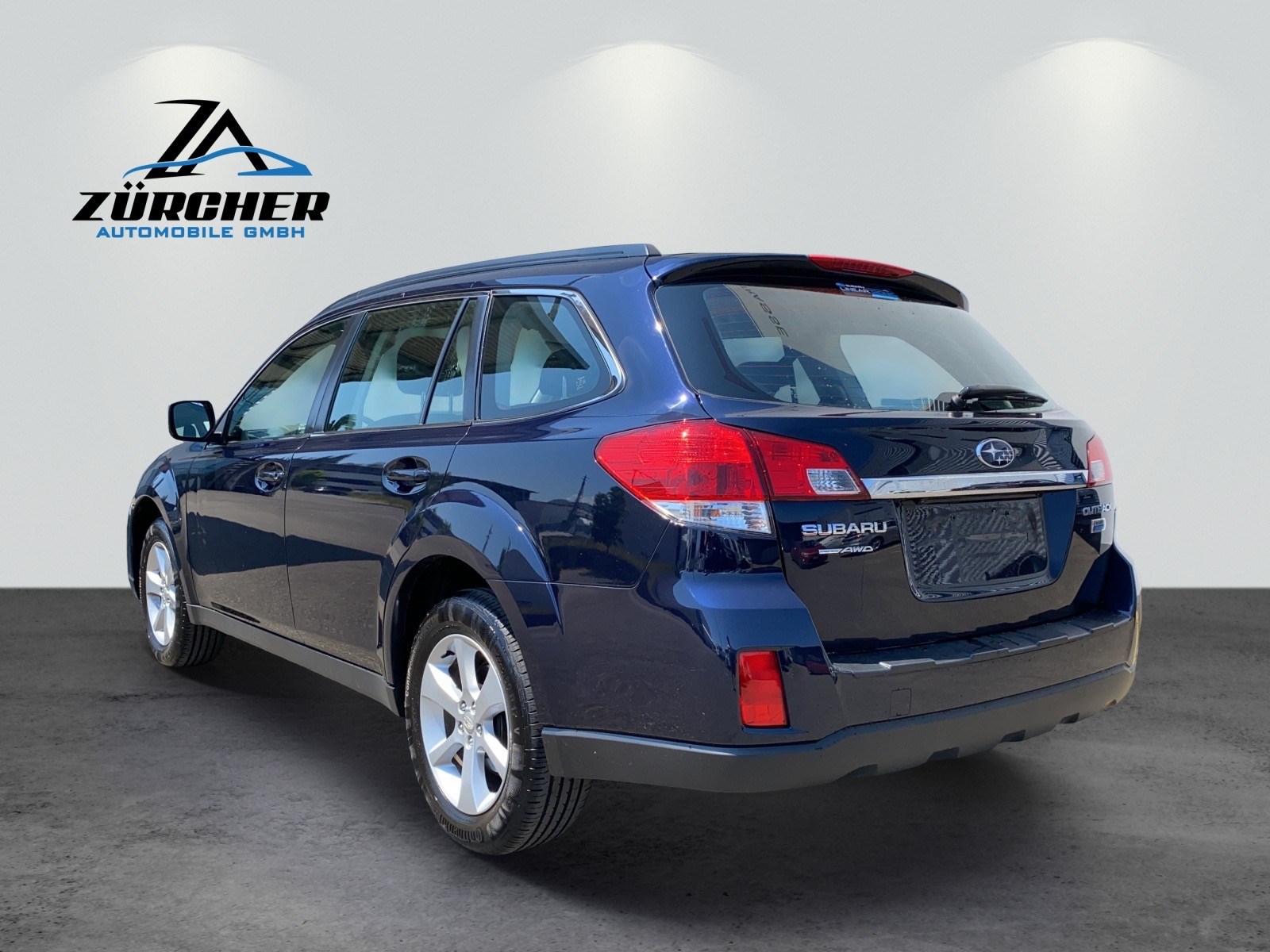 SUBARU Outback 2.0D Swiss AWD Lineartronic-image-5