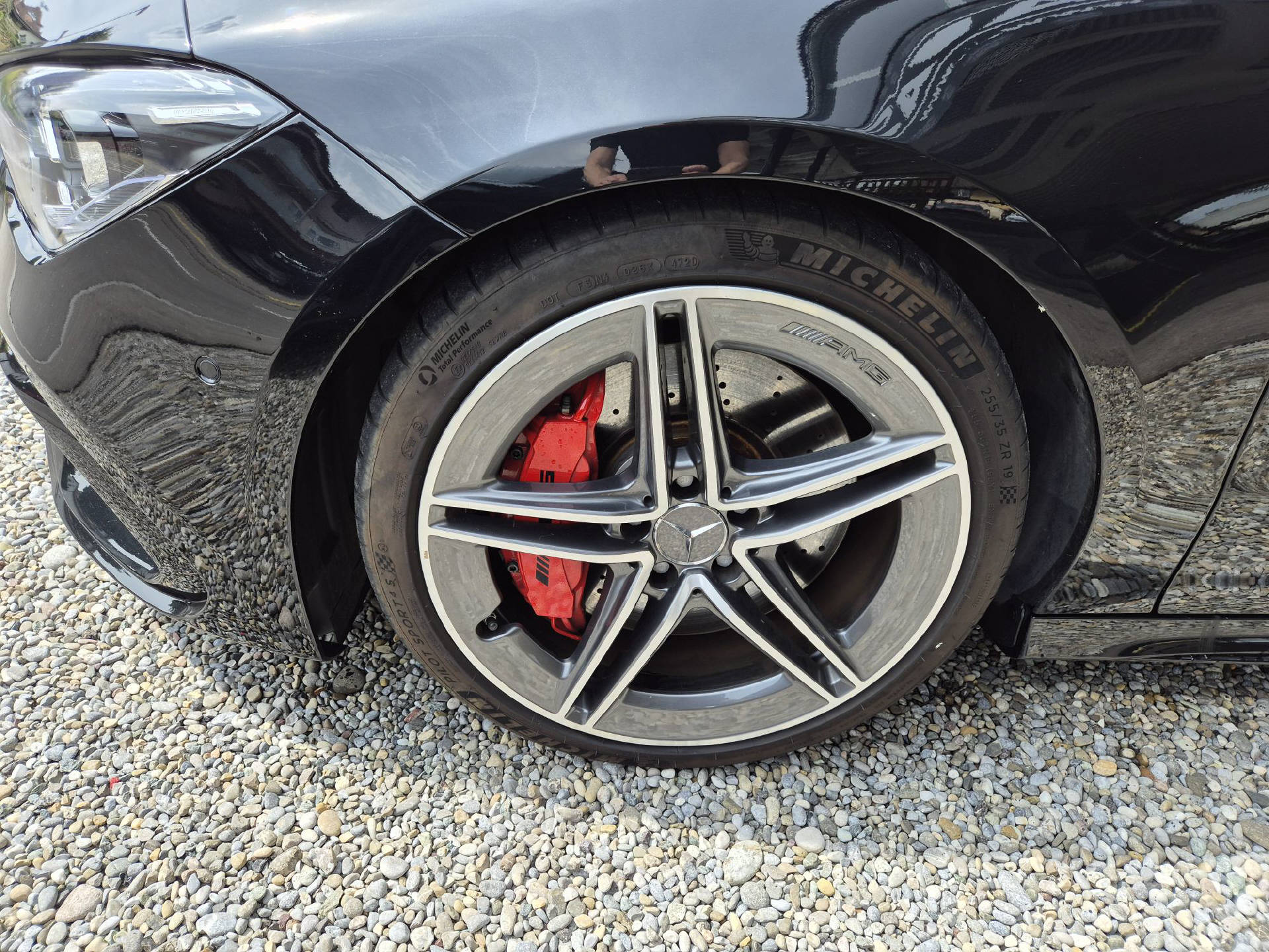 MERCEDES-BENZ CLA 45 S AMG 4m+ Shooting Brake-image-14