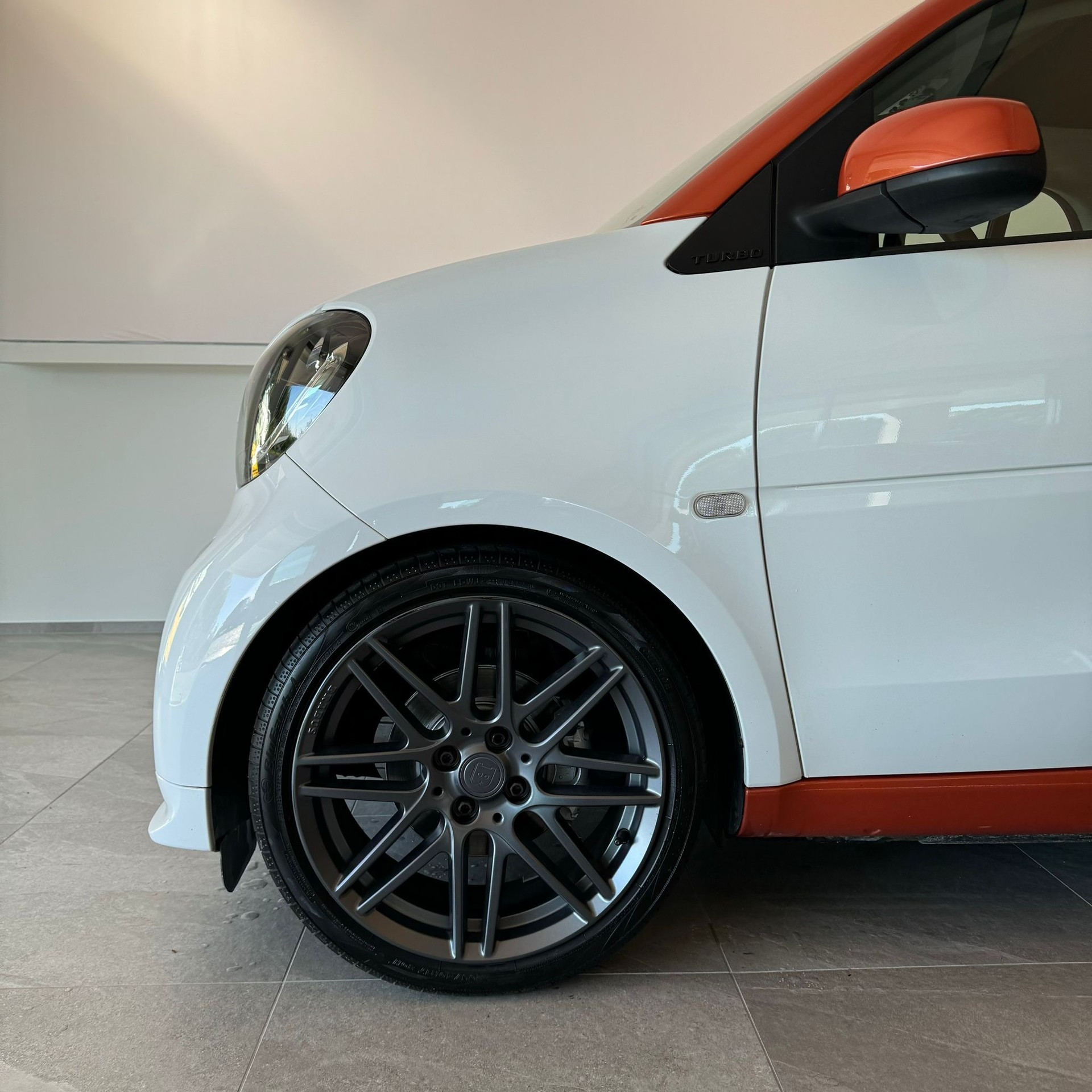 SMART fortwo Brabus Edition twinmatic-image-2