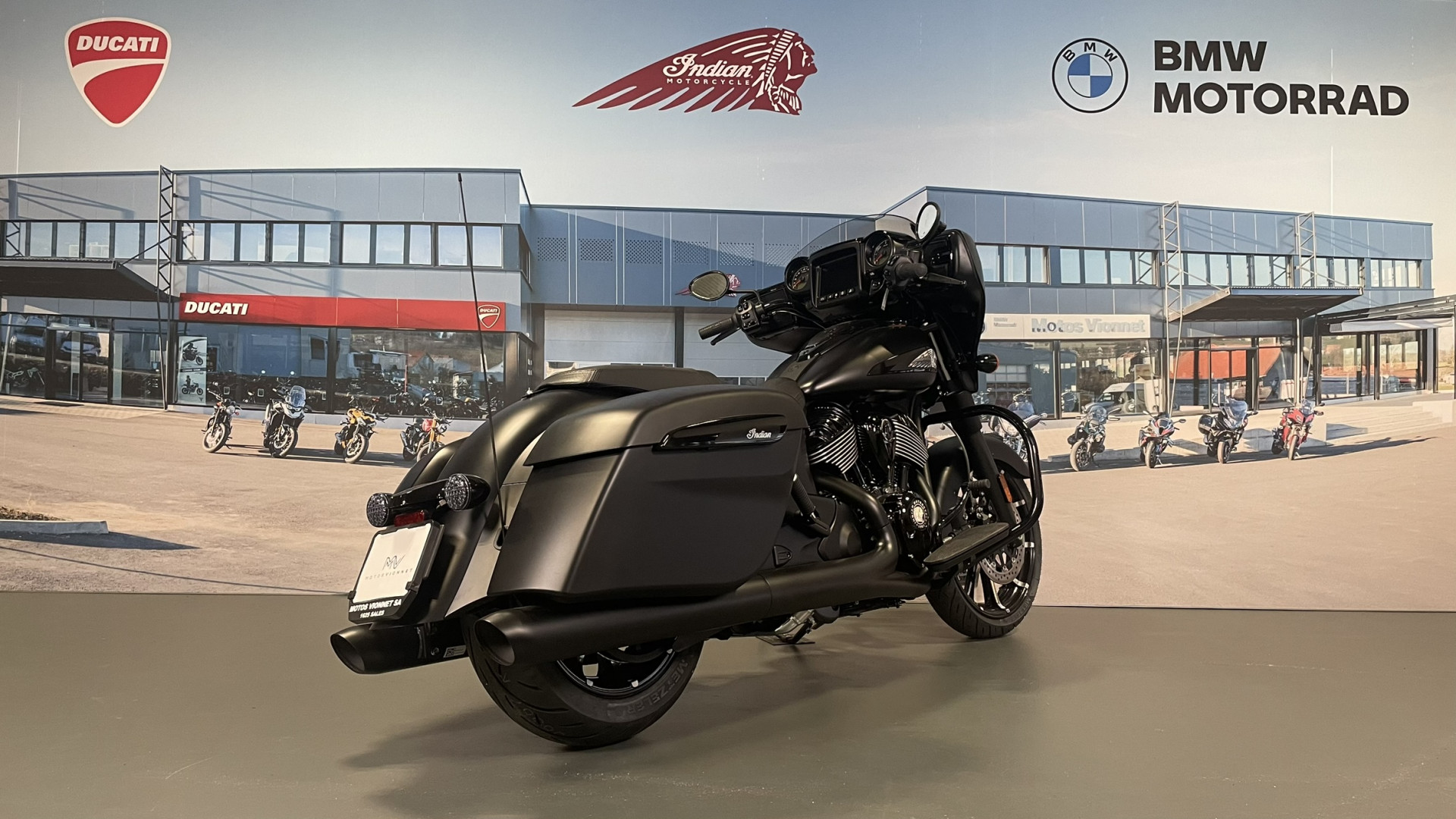 INDIAN Chieftain Dark Horse-image-4