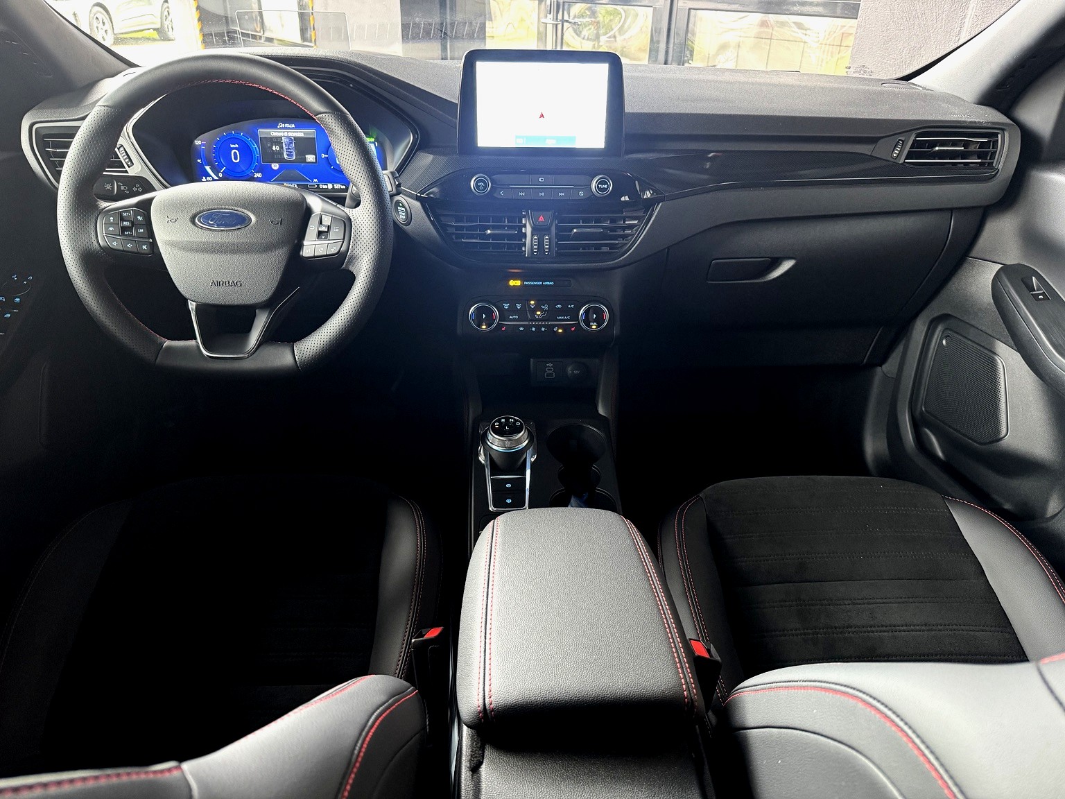 FORD 2.5 PHEV ST LINE X2WD-image-8