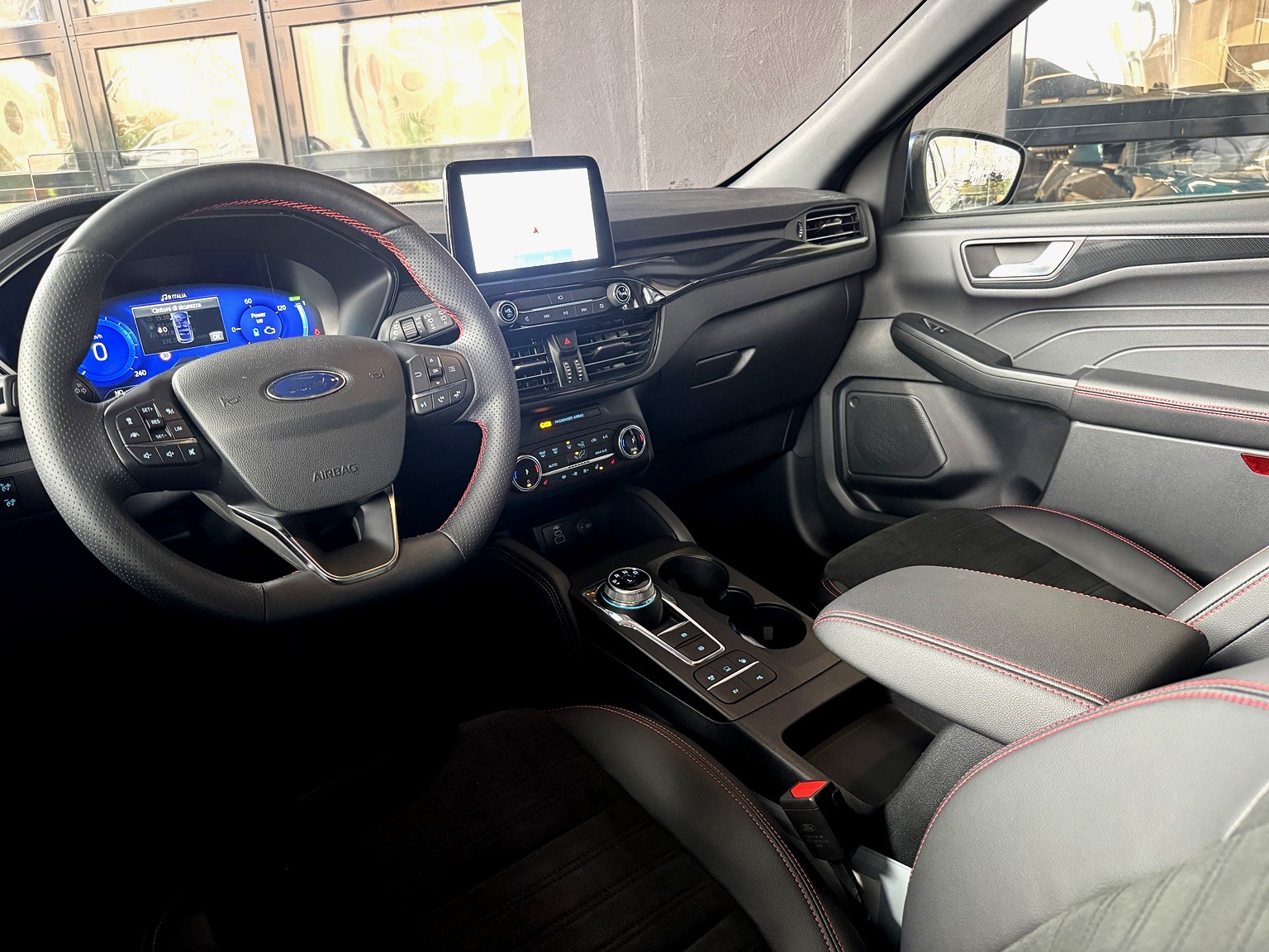 FORD 2.5 PHEV ST LINE X2WD-image-10