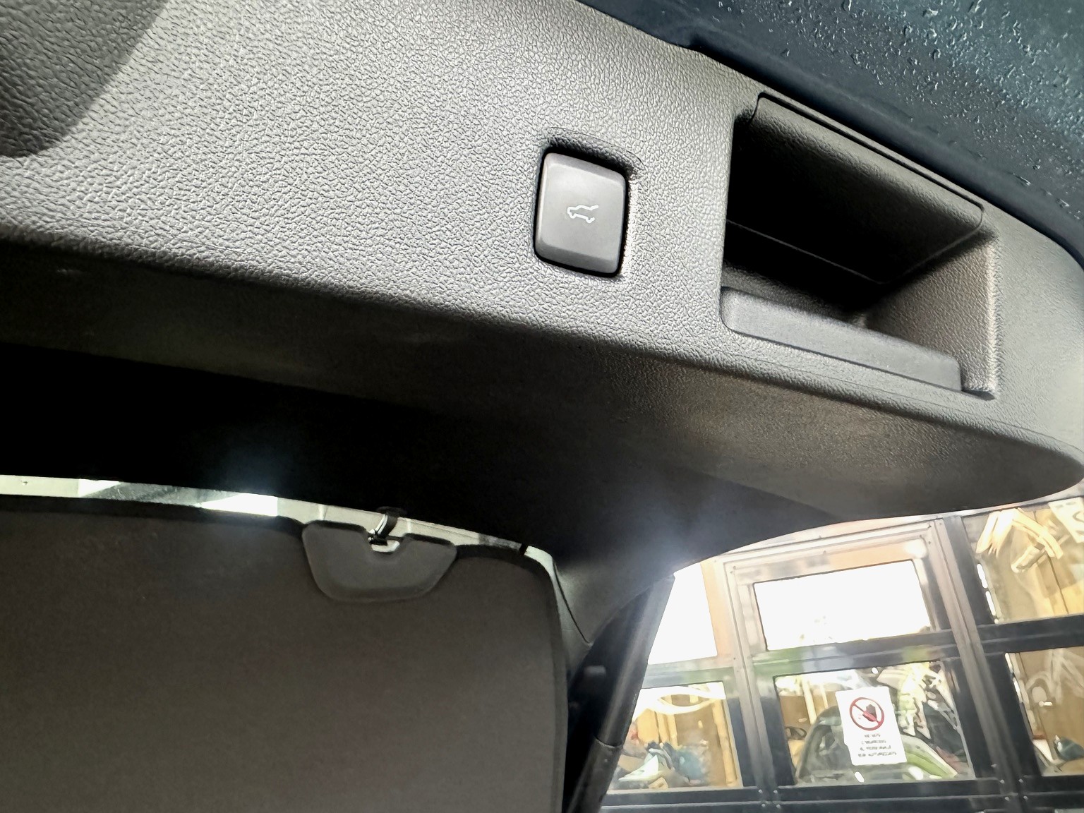 FORD 2.5 PHEV ST LINE X2WD-image-18