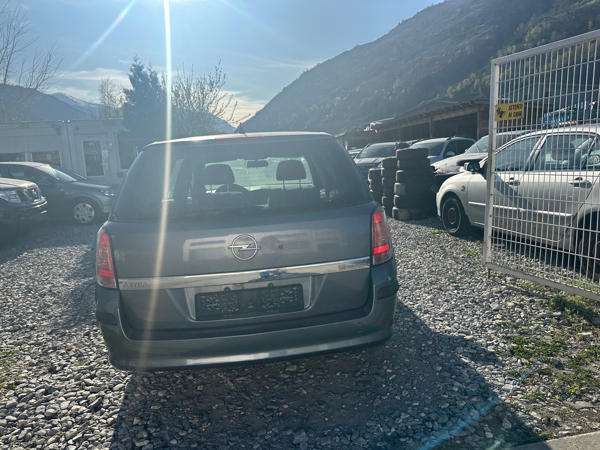 OPEL Astra Caravan 1.6i 16V TP Sport-image-3