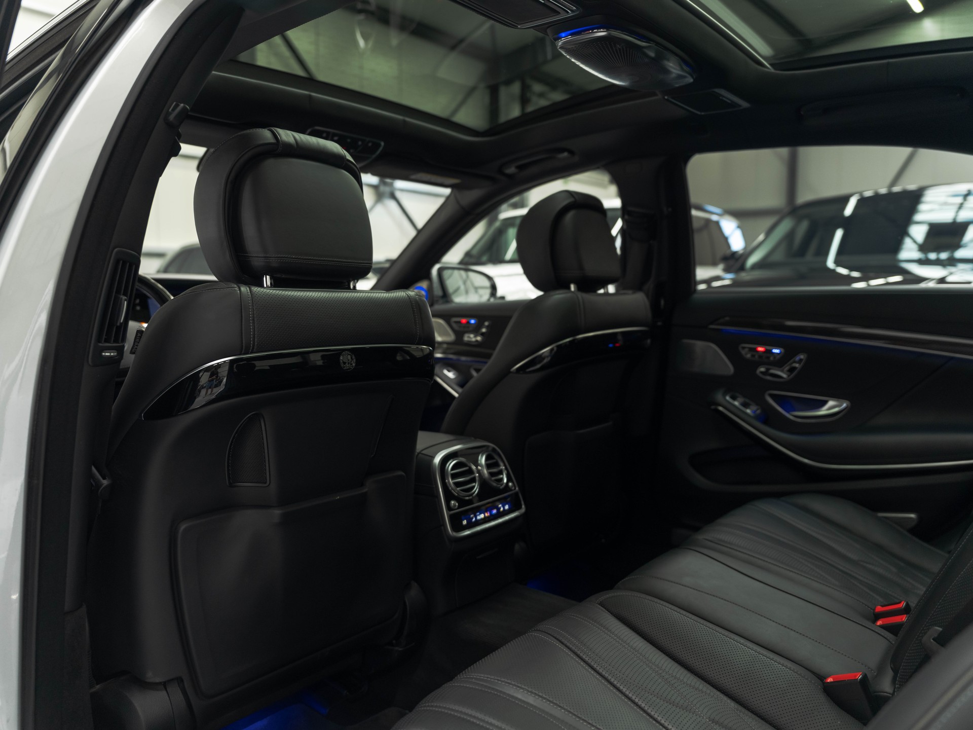 MERCEDES-BENZ S 65 AMG L 7G-Tronic-image-10