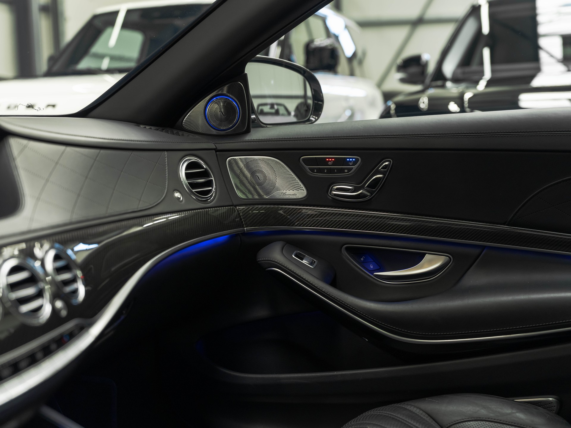 MERCEDES-BENZ S 65 AMG L 7G-Tronic-image-21