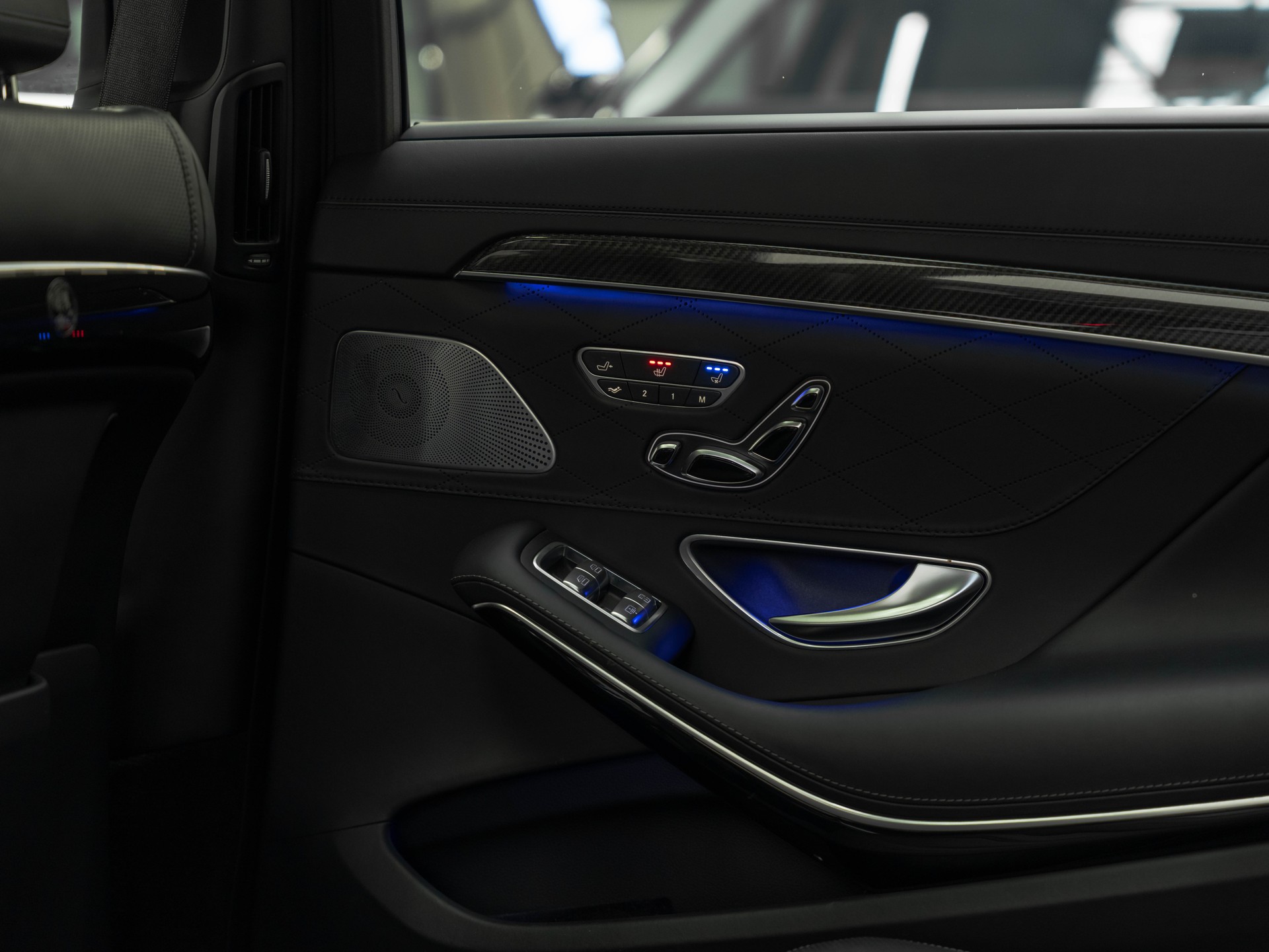 MERCEDES-BENZ S 65 AMG L 7G-Tronic-image-23