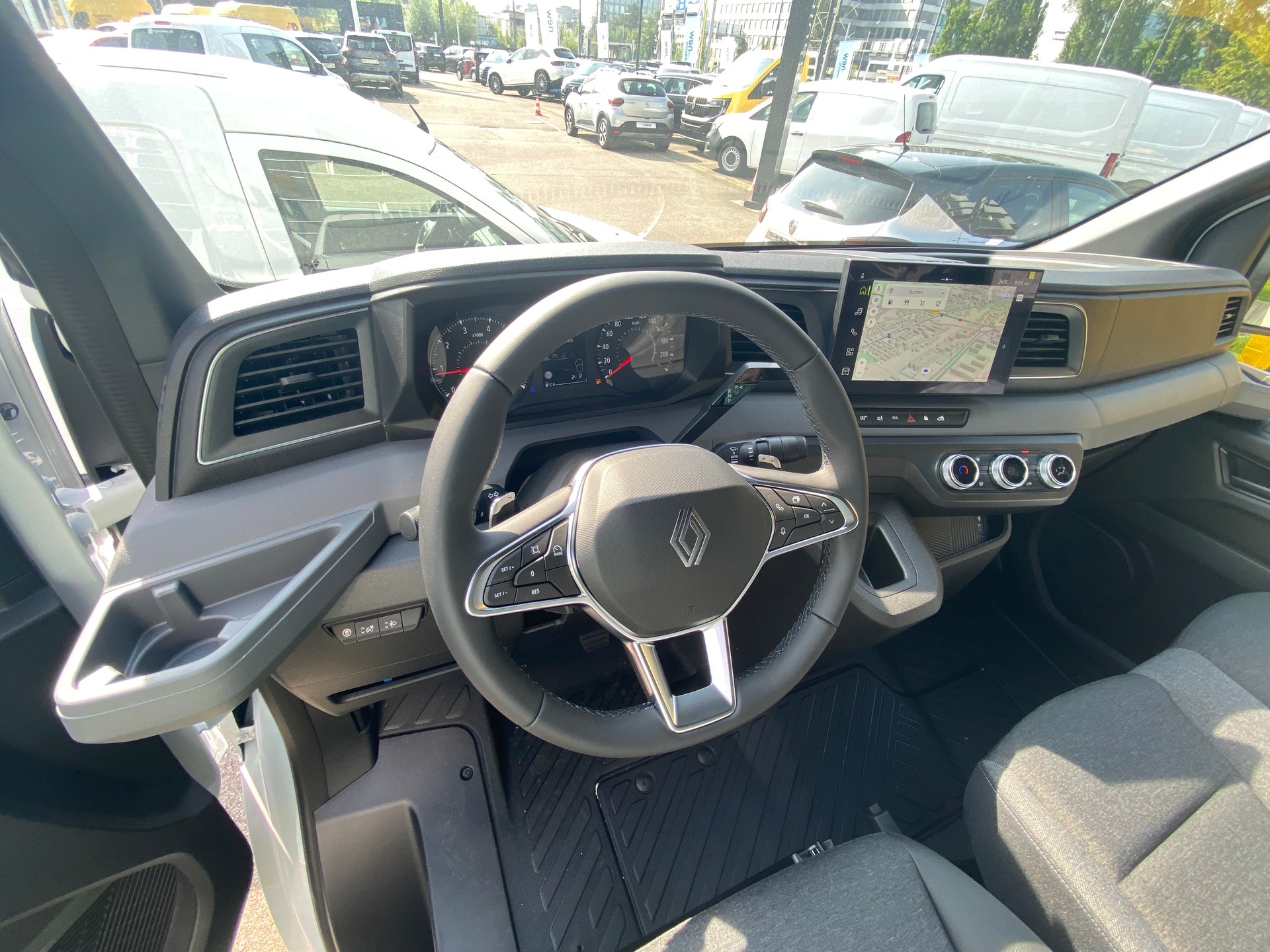 RENAULT Master T35 2.0 Blue dCi 150 L2H2 Advance Automat 9-G-image-9