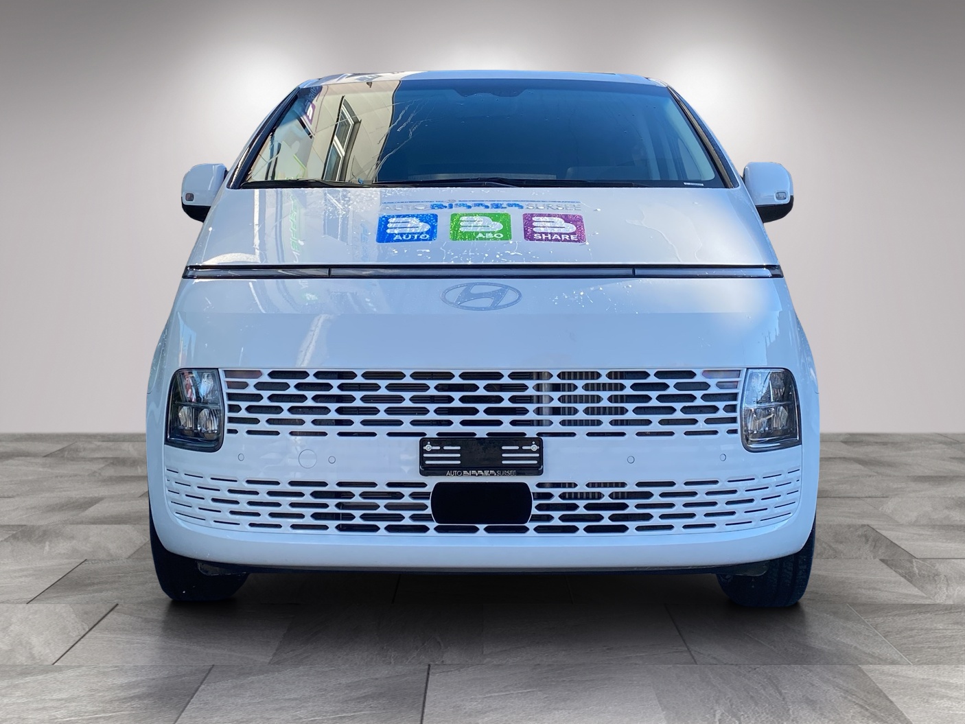 HYUNDAI Staria Wagon 1.6 GDi HEV Amplia-image-1