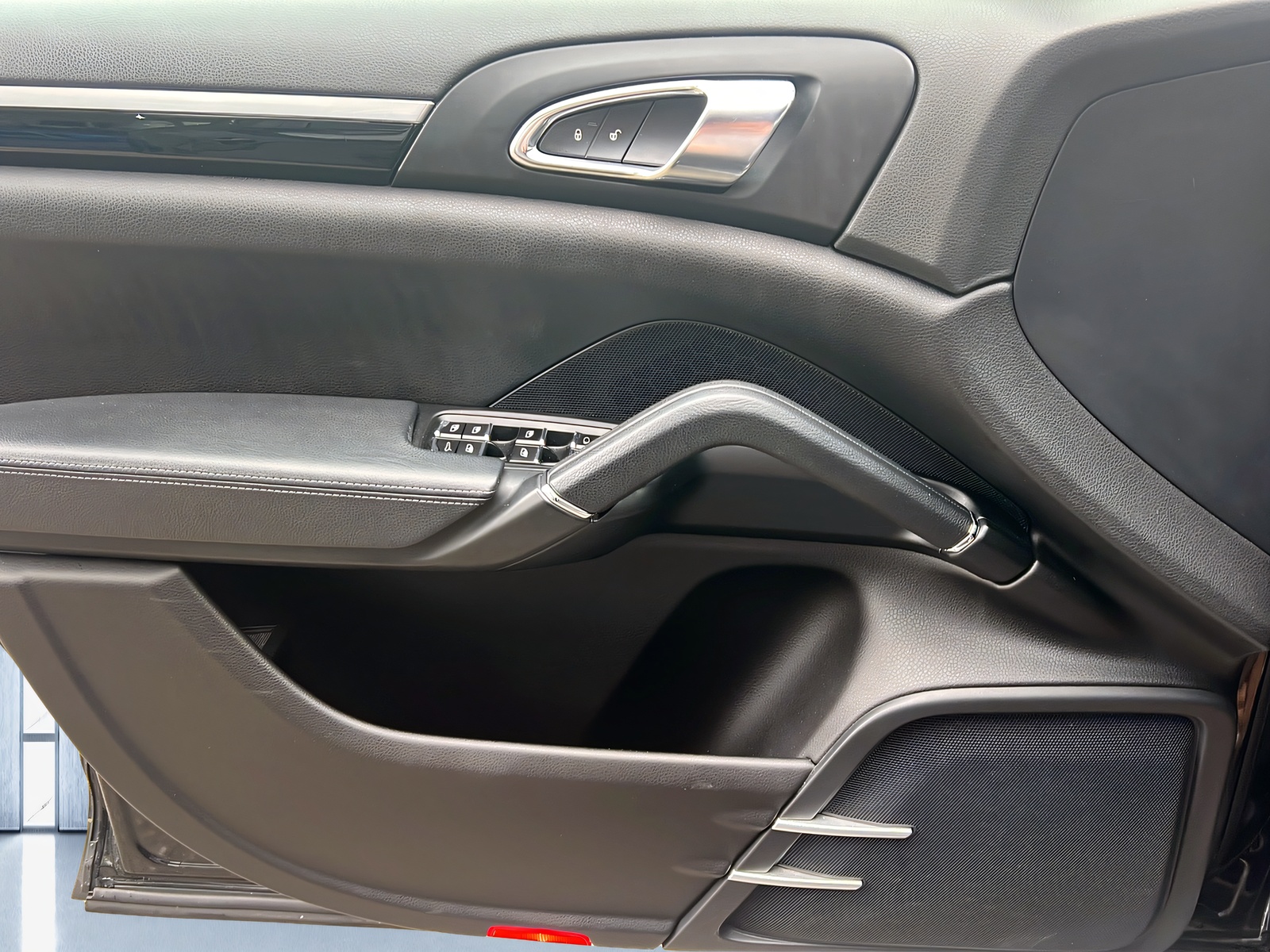 PORSCHE Cayenne Diesel-image-10