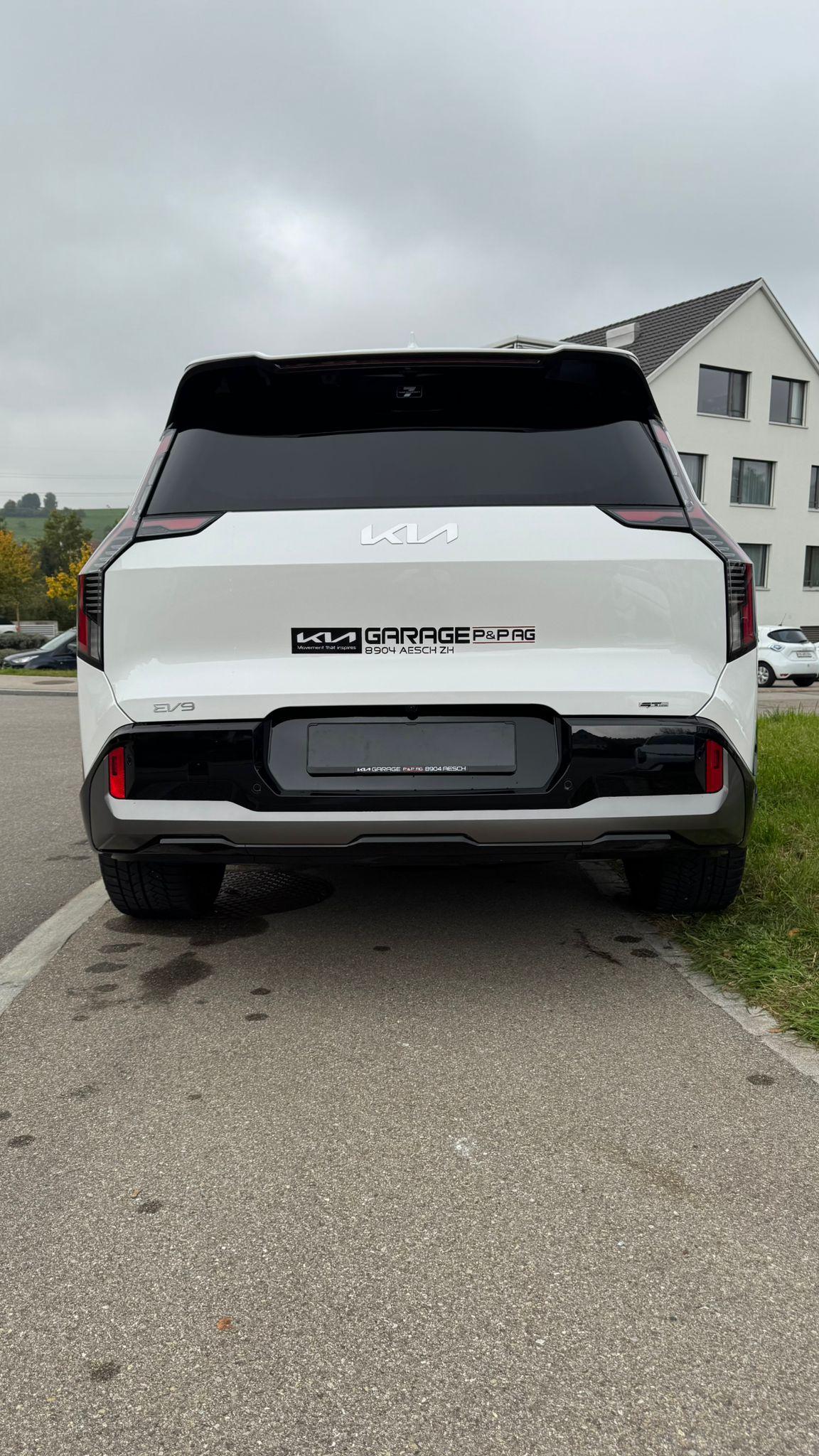 KIA EV9 99.8 kWh GT-Line 4x4-image-6