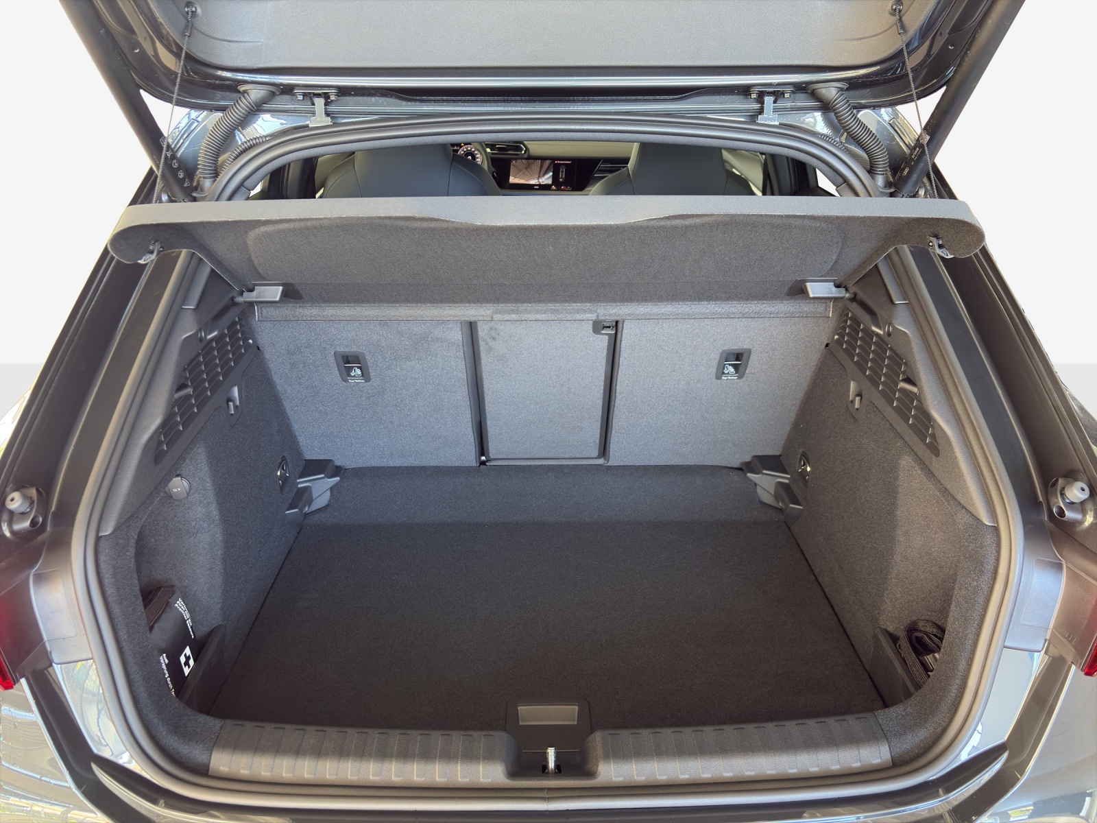 AUDI A3 allstreet 35 TFSI Attraction S-tronic-image-2
