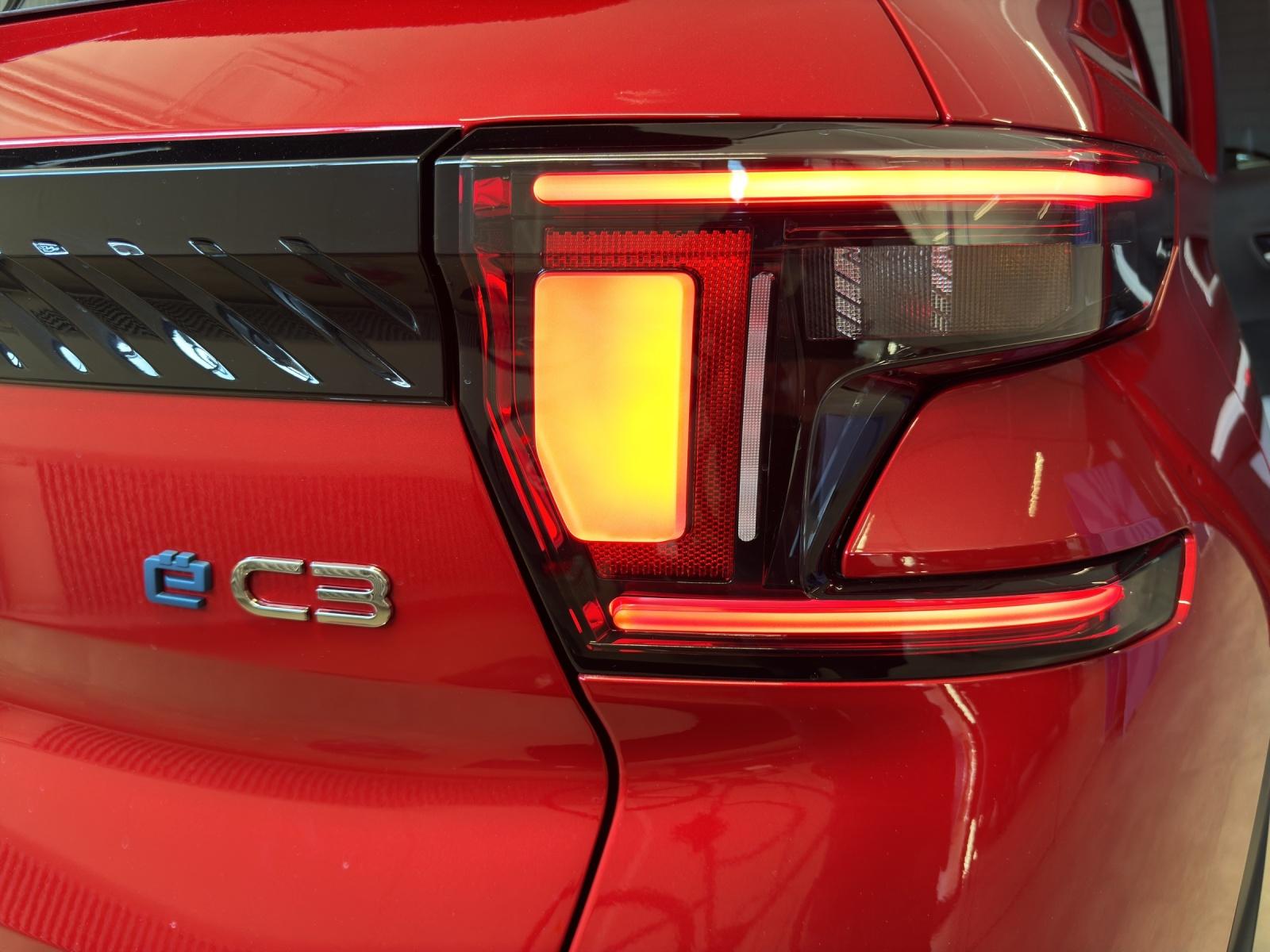CITROEN e-C3 Aircross Max-image-26