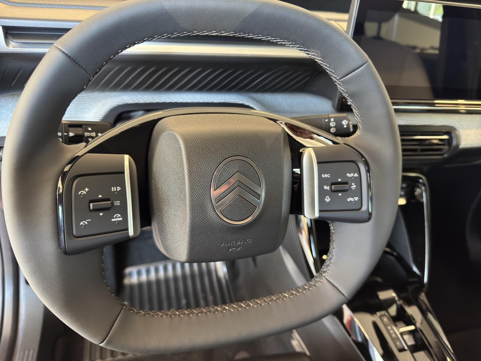 CITROEN e-C3 Aircross Max-image-6