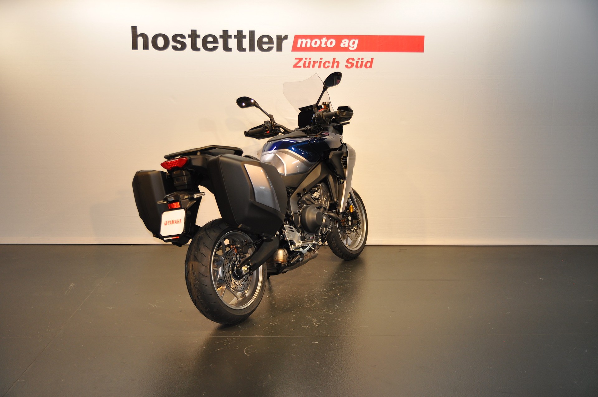 YAMAHA Tracer 9 GT+ Y-AMT (3)-showroom-element-2
