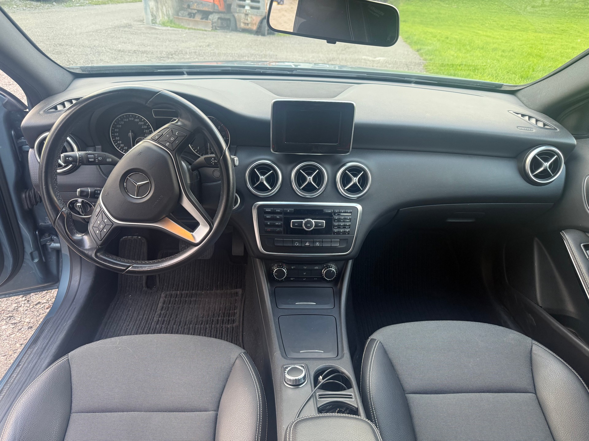 MERCEDES-BENZ A 180 CDI Style 7G-DCT-image-4