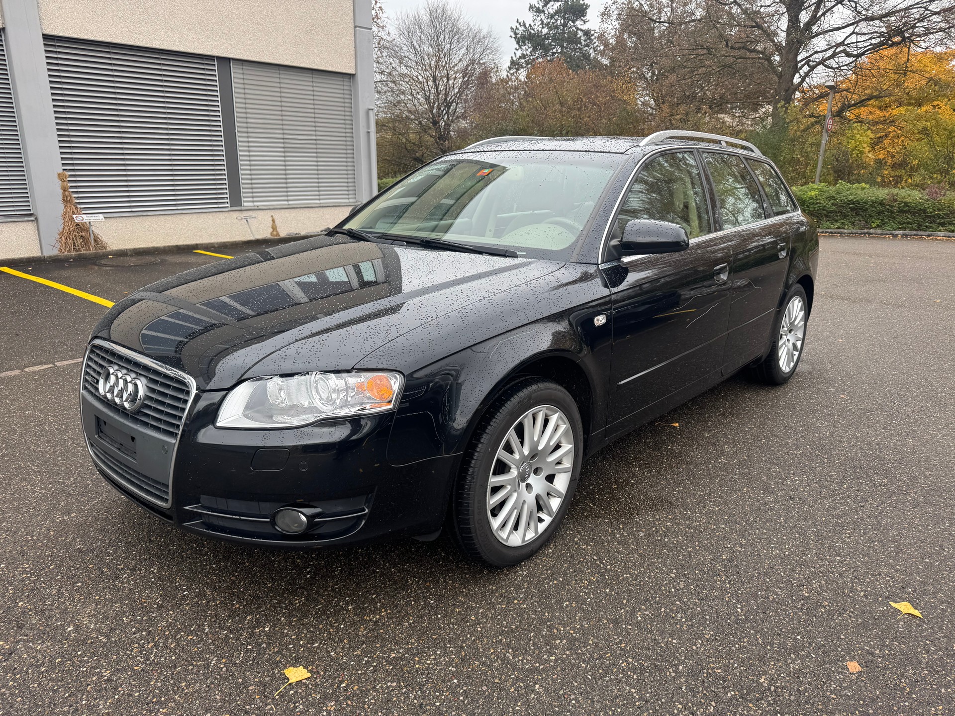 AUDI A4 Avant 3.2 FSI quattro-image-0