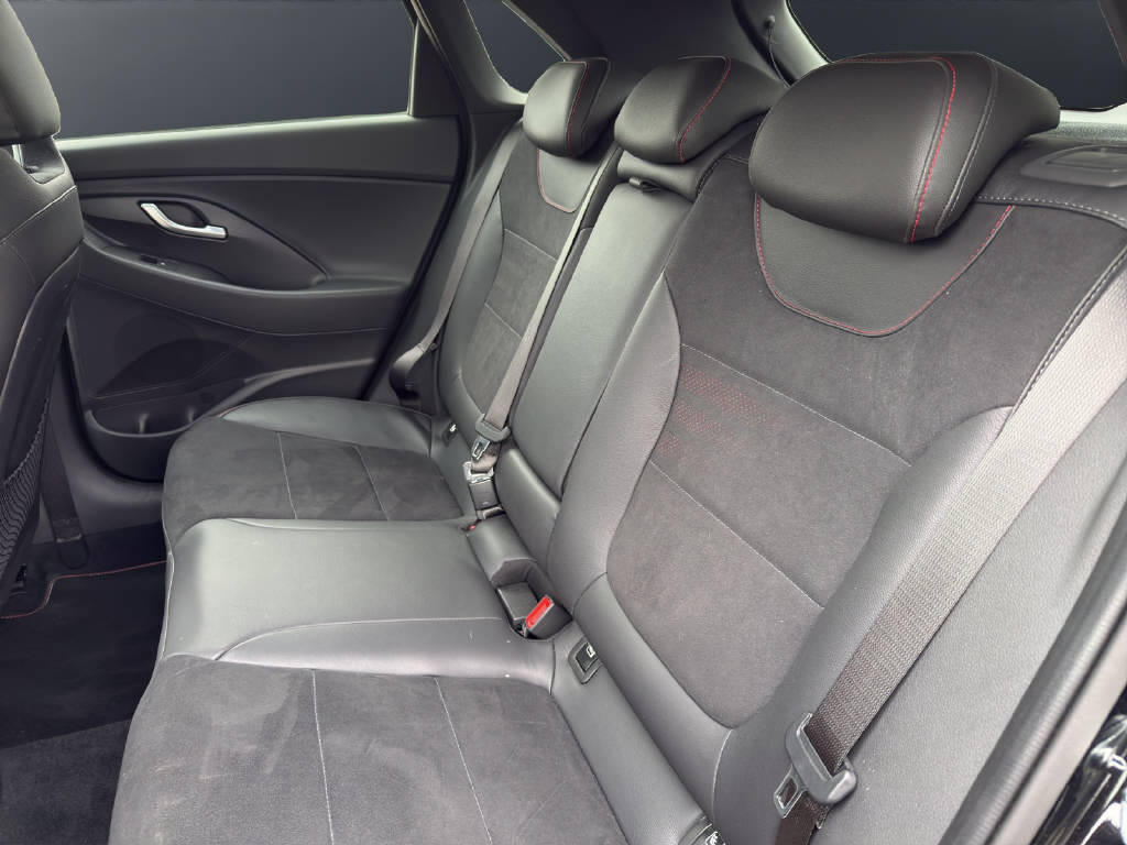 HYUNDAI i30 1.5 T-GDi N-Line Lux-image-10