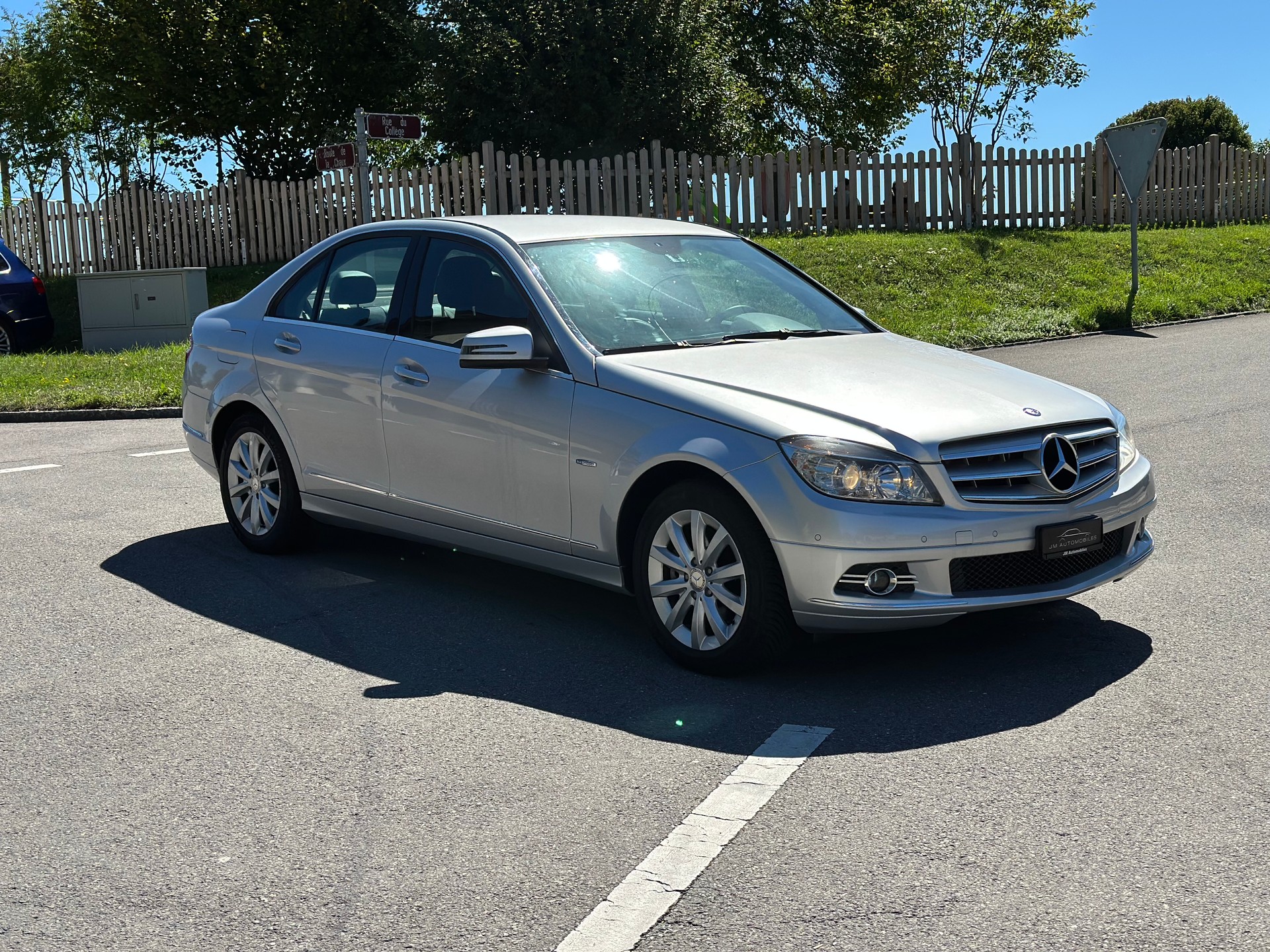 MERCEDES-BENZ C 220 CDI BlueEfficiency Automatic-image-1