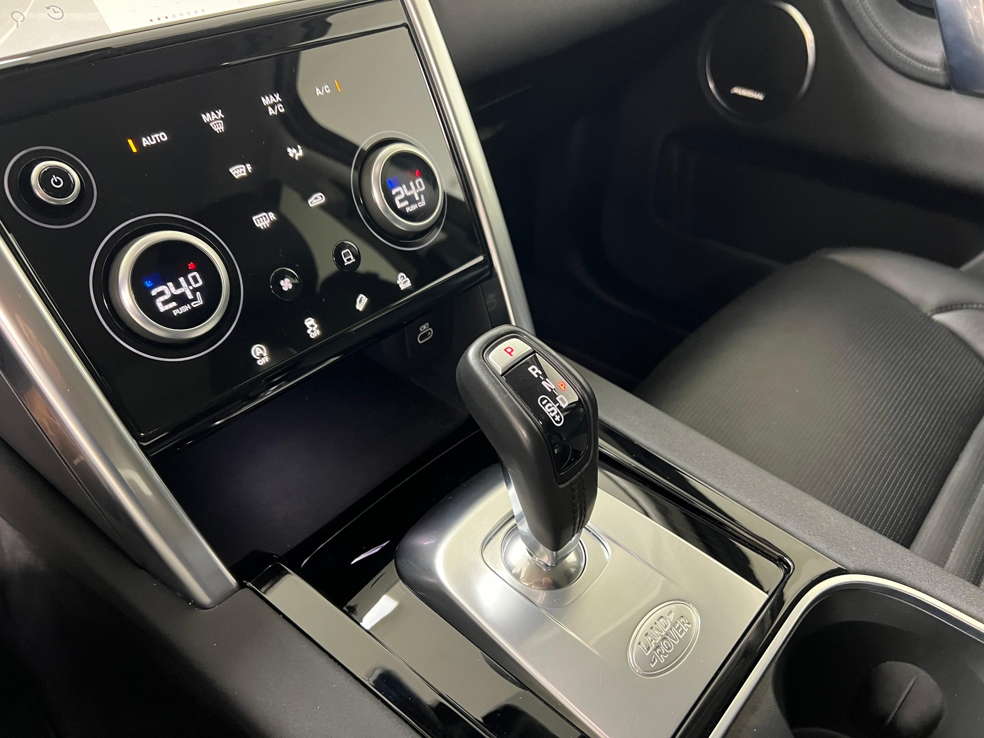 LAND ROVER Discovery Sport 2.0 SD4 200 SE / Jetzt mit attraktivem 1.99% Leasing-image-13