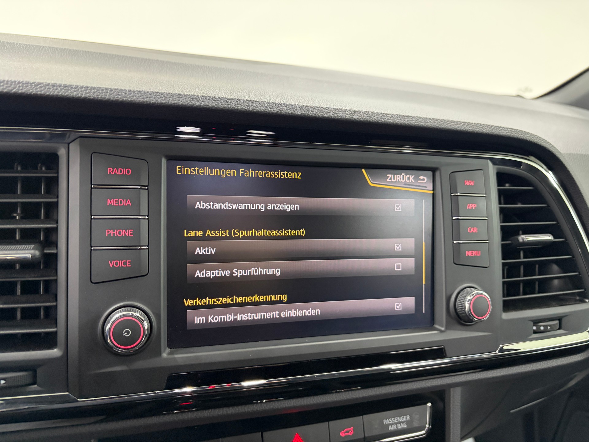 SEAT Ateca 2.0 TSI FR 4Drive 190PS DSG / 360° Kamera / ACC / Spur-Blind-Lan Assistent /-image-15