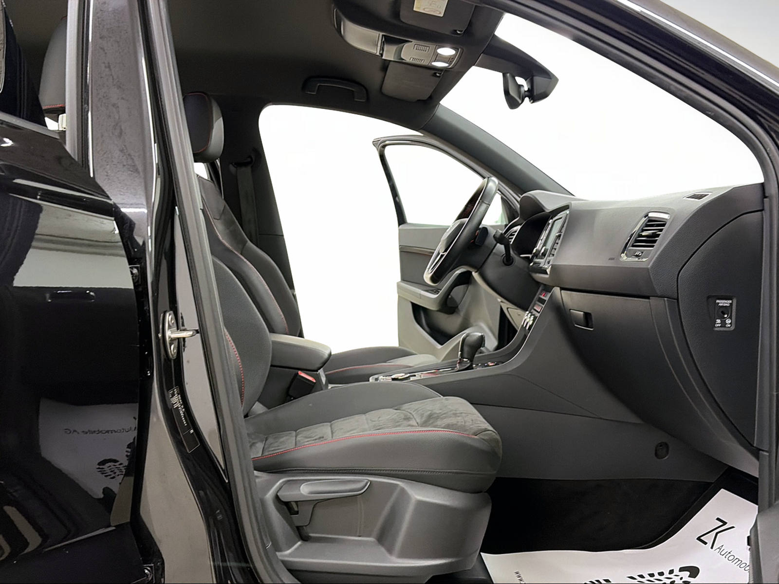 SEAT Ateca 2.0 TSI FR 4Drive 190PS DSG / 360° Kamera / ACC / Spur-Blind-Lan Assistent /-image-8